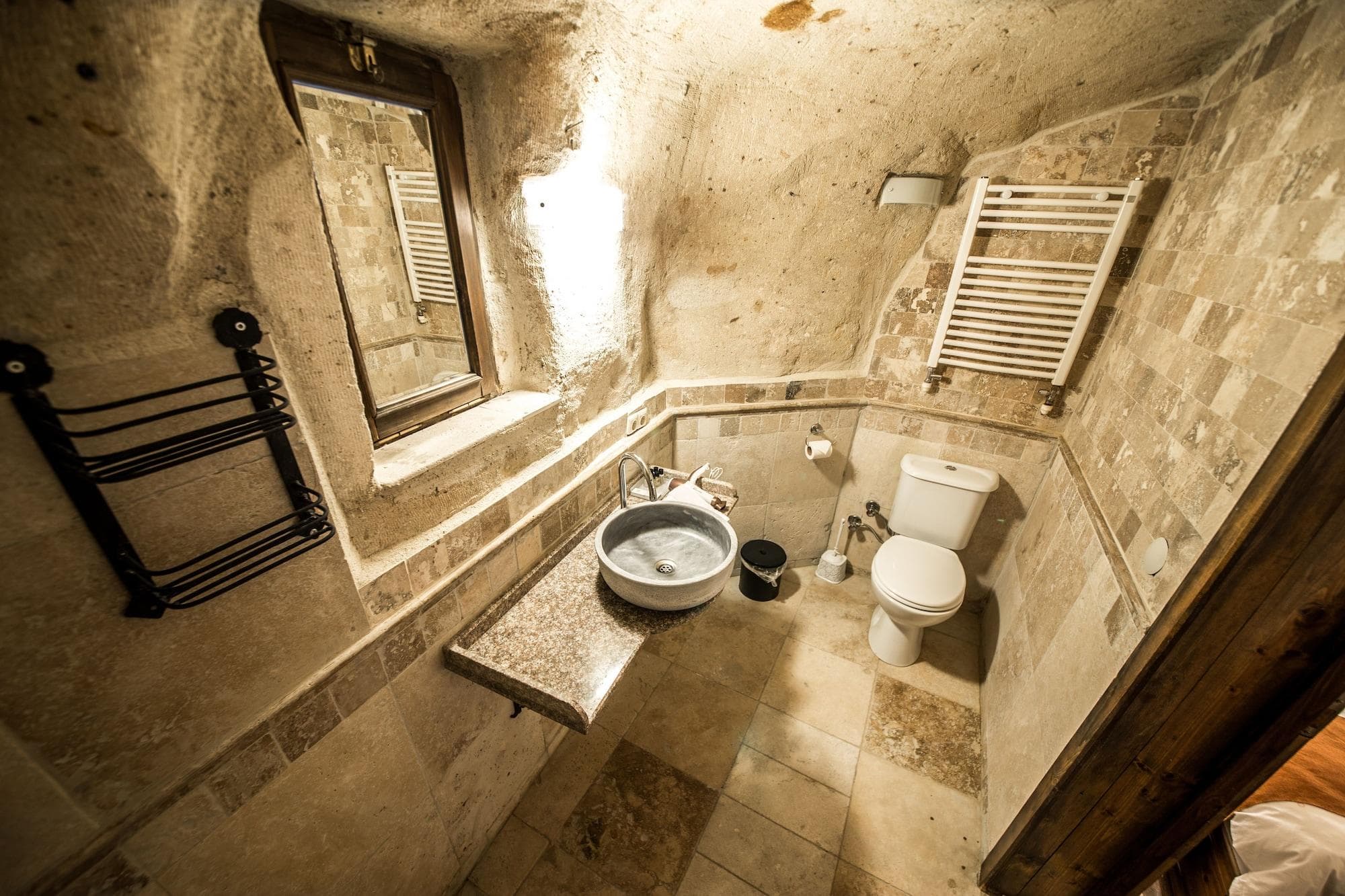 Harkasos Cave Hotel