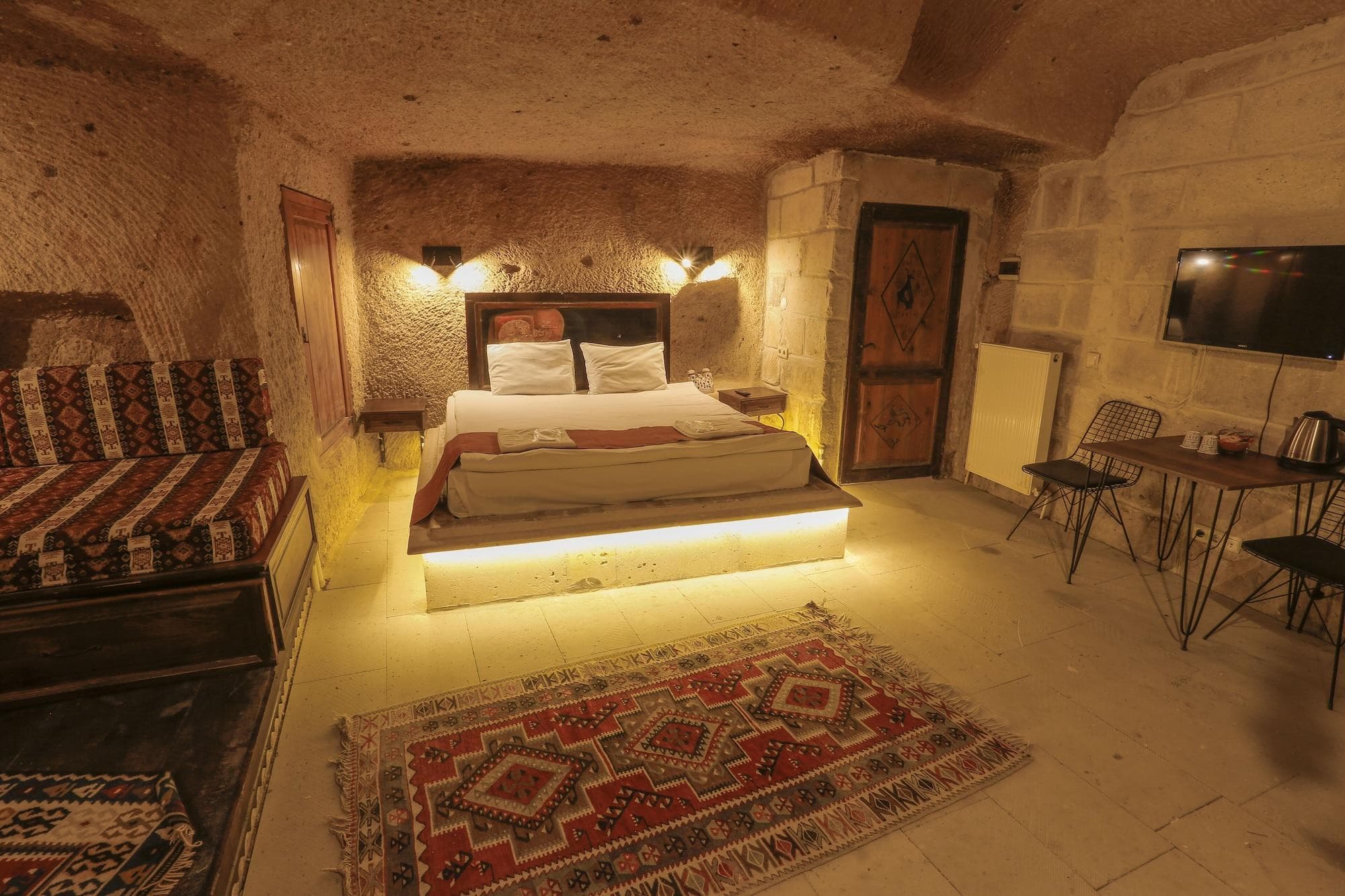 Harkasos Cave Hotel