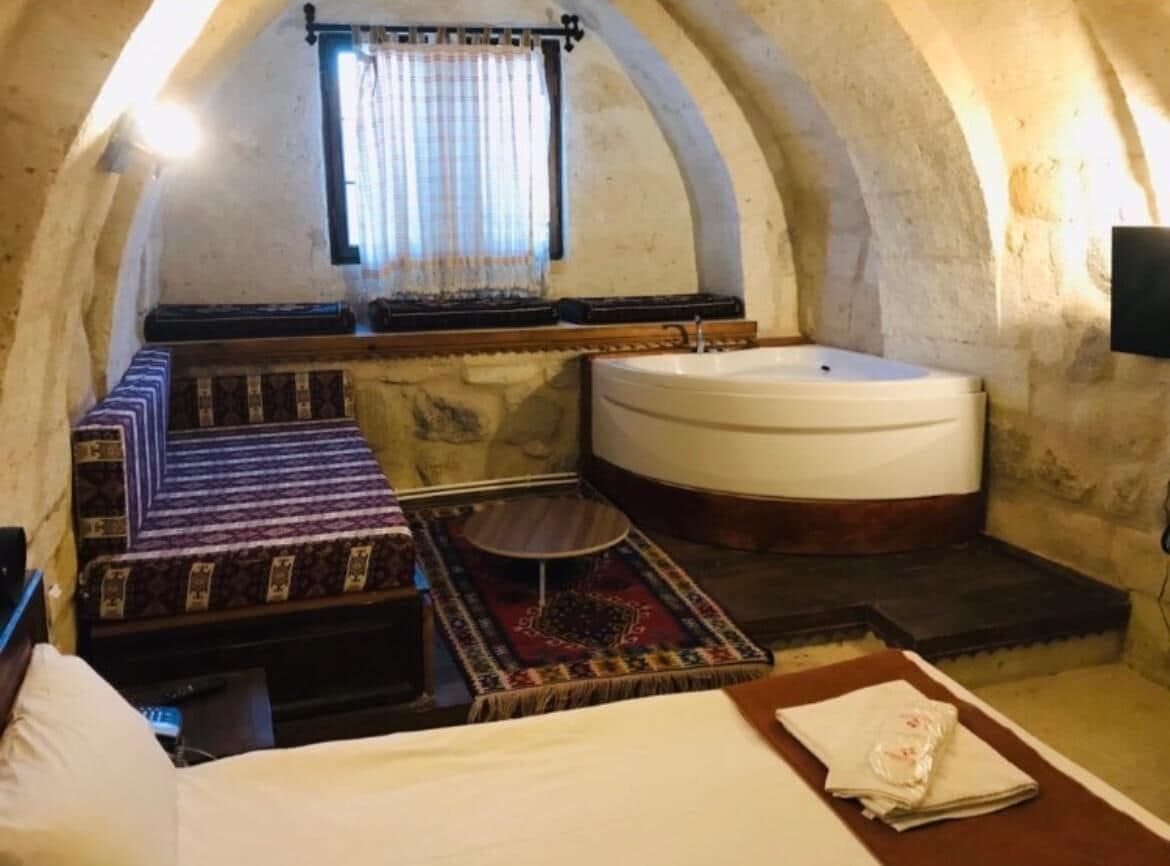 Harkasos Cave Hotel