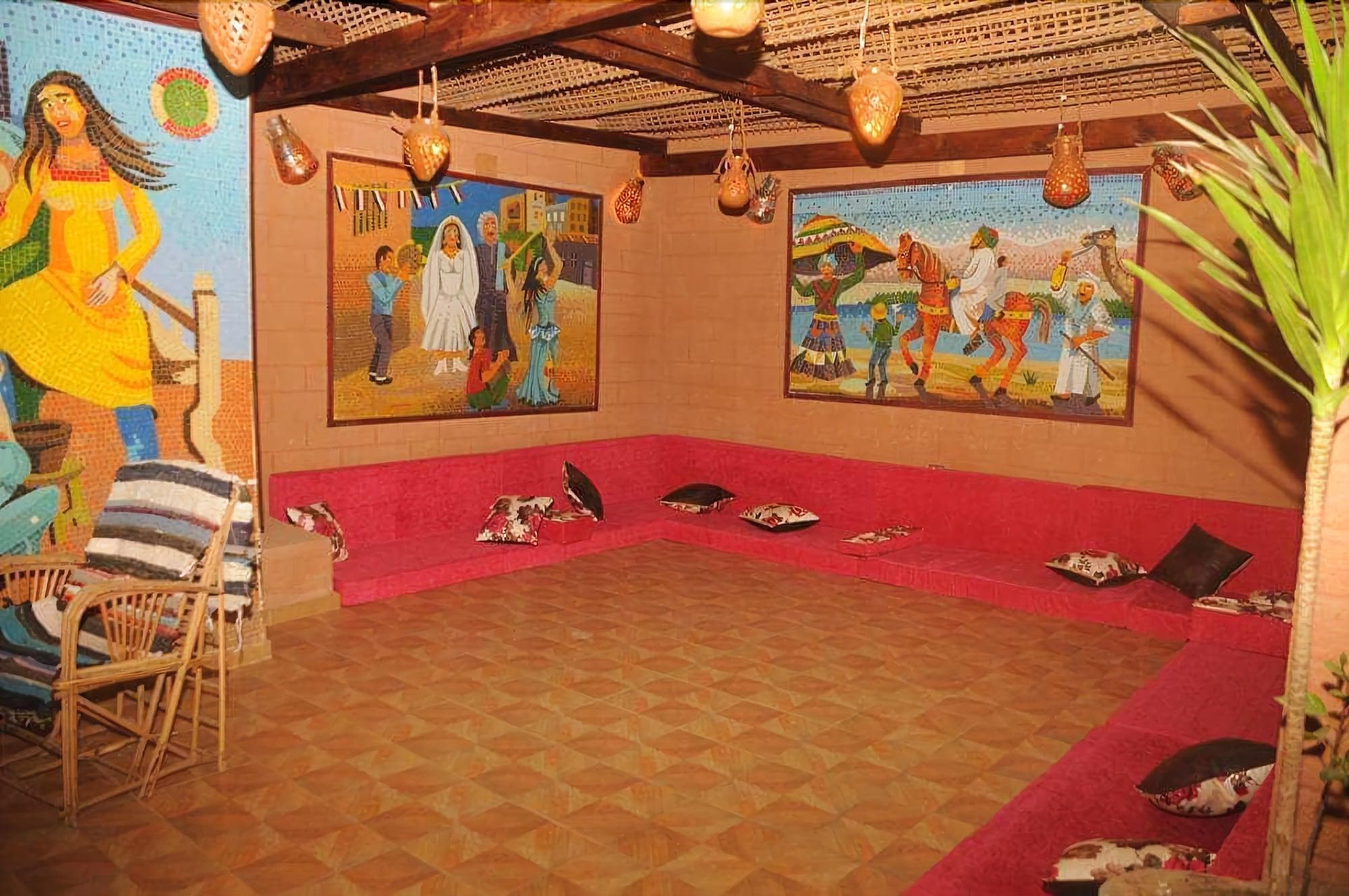 Happy Land Luxor, Room