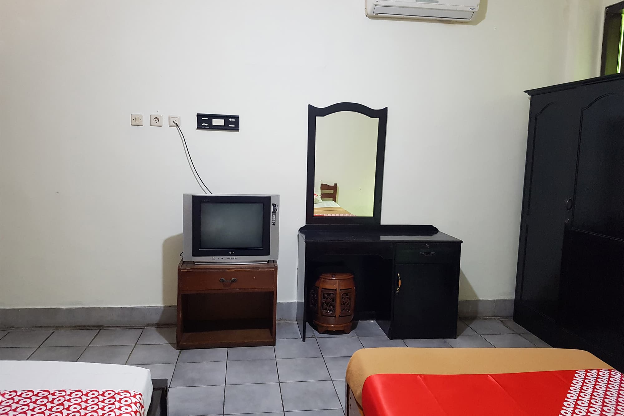 OYO 3244 Grand Chandra Hotel