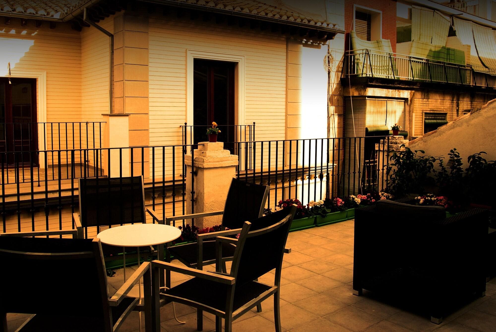 Oh My Hostel