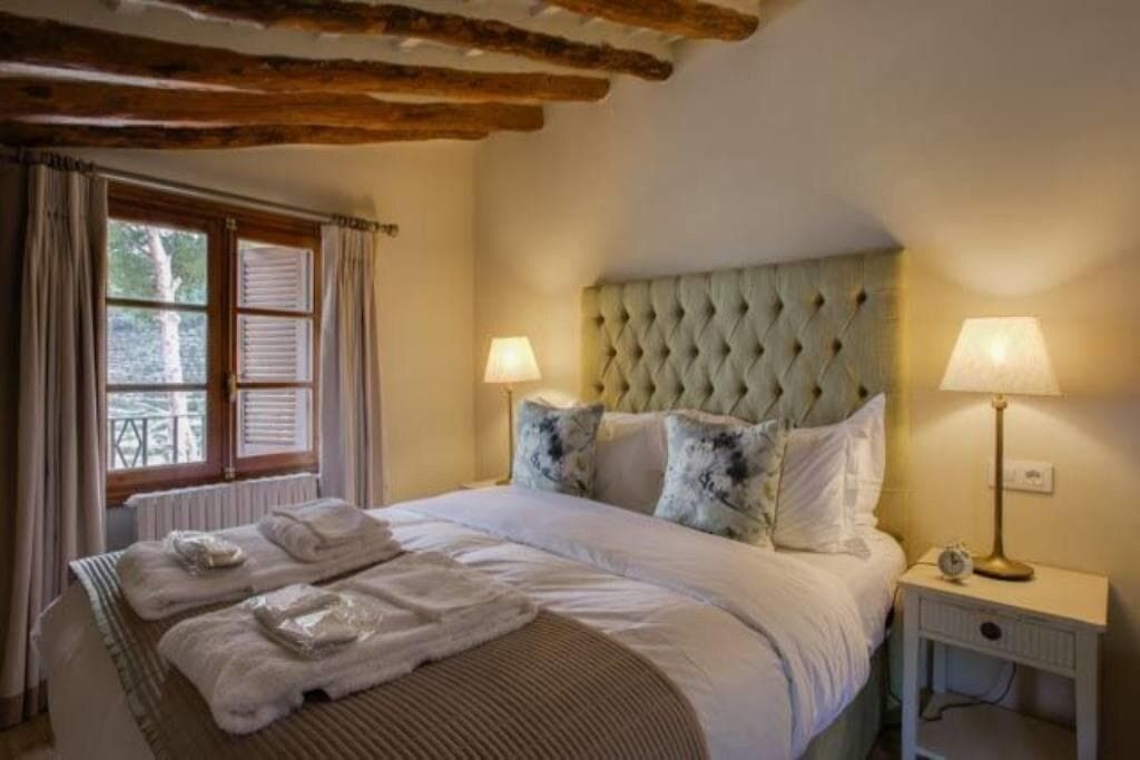 La Escondida Singular's Hotels & Restaurants