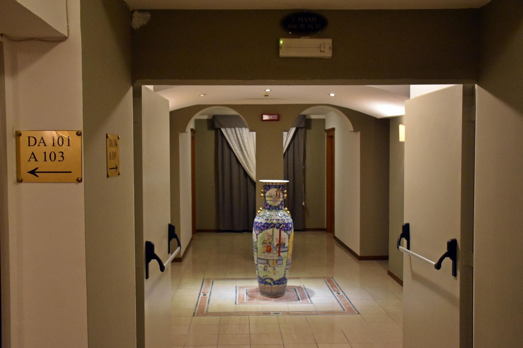 Hotel Joy
