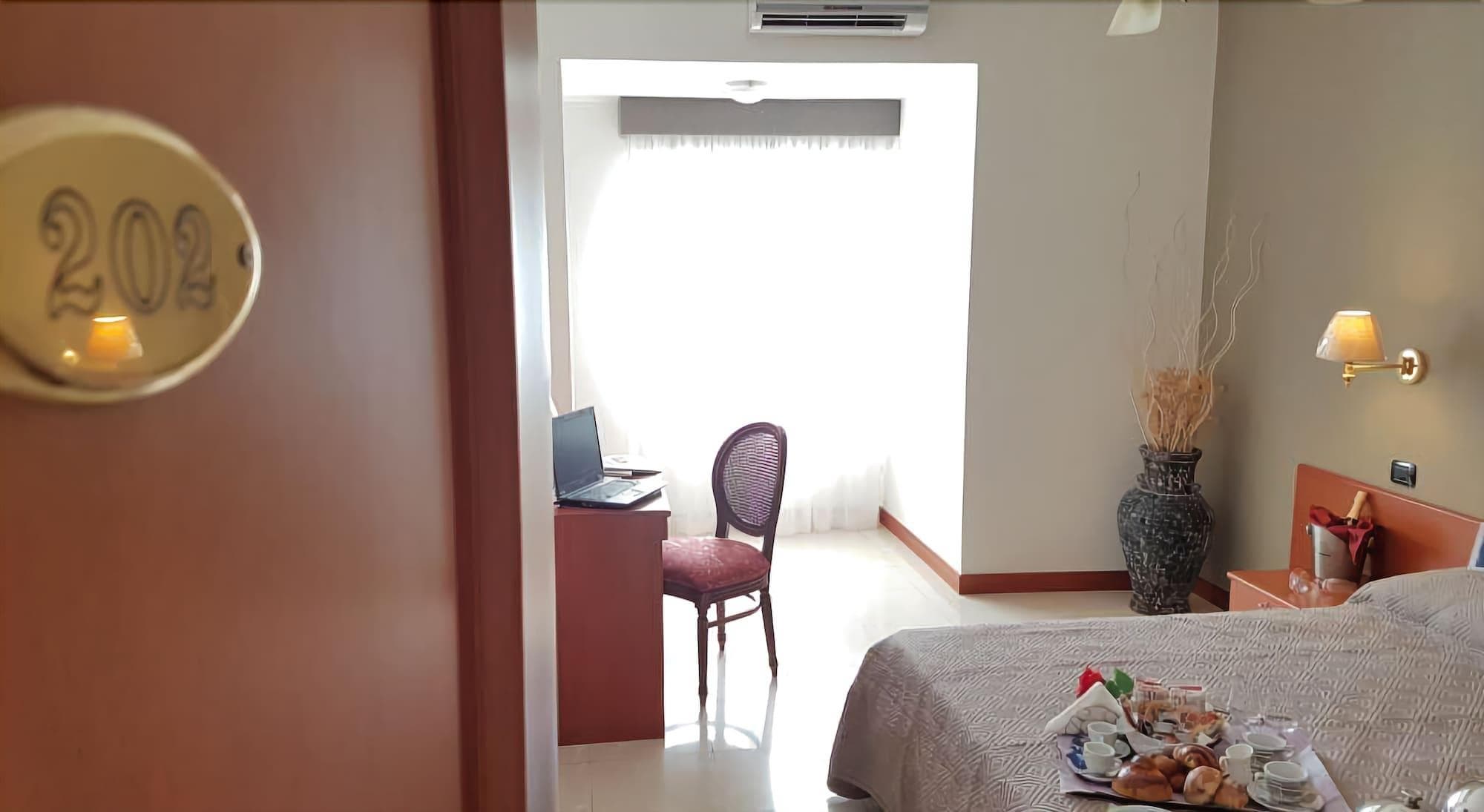 Hotel Joy