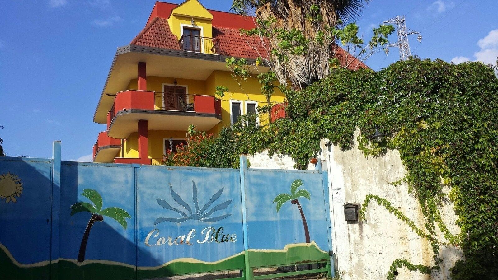 Bed And Breakfast Coral Blue
