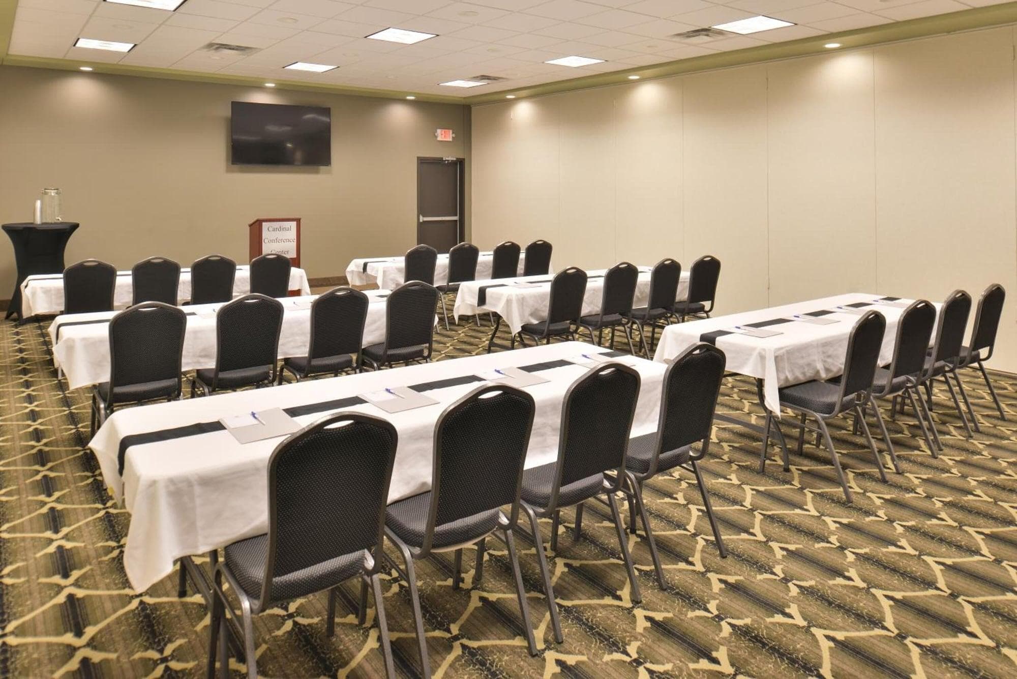 Cottonwood Inn And Conference Center