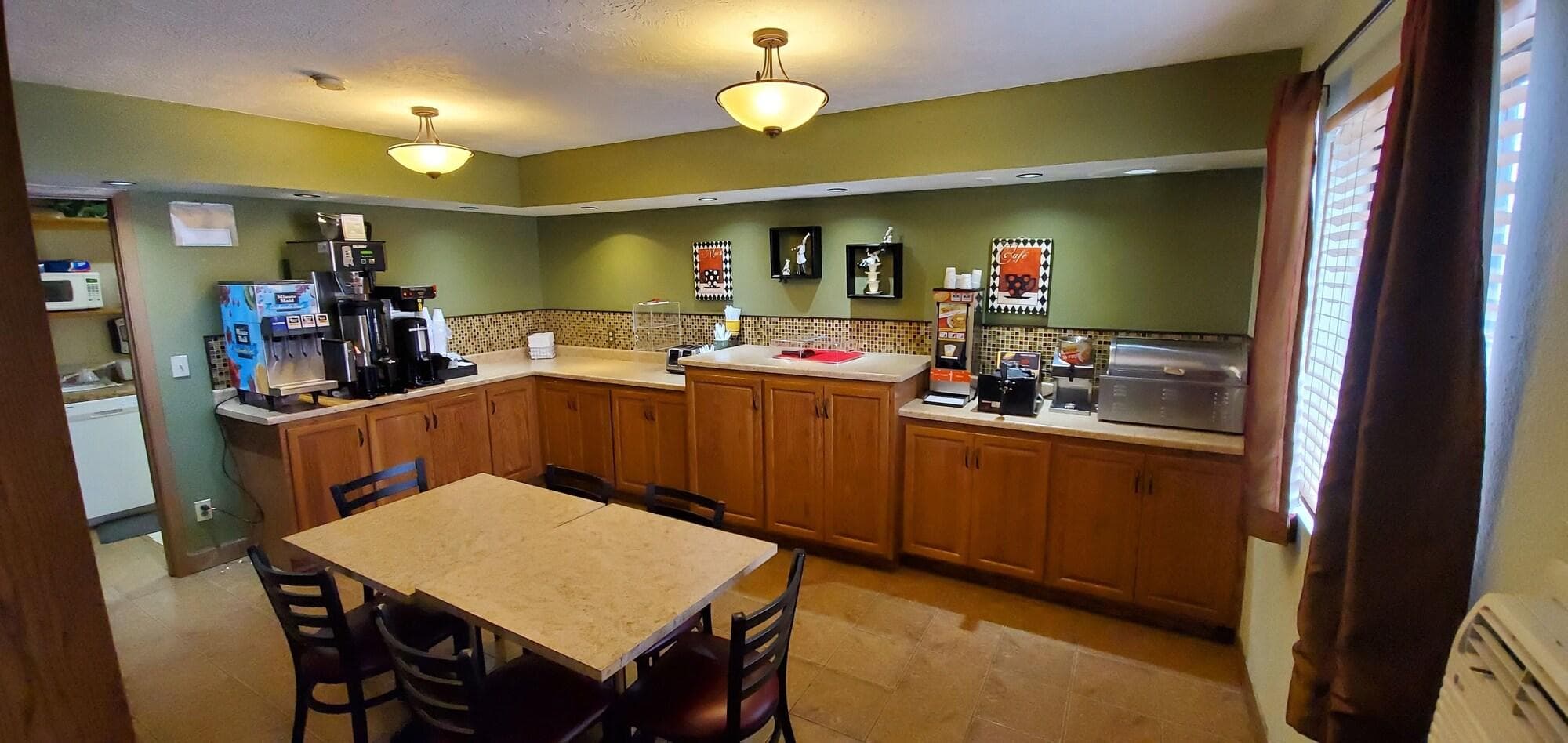 Cottonwood Inn And Conference Center