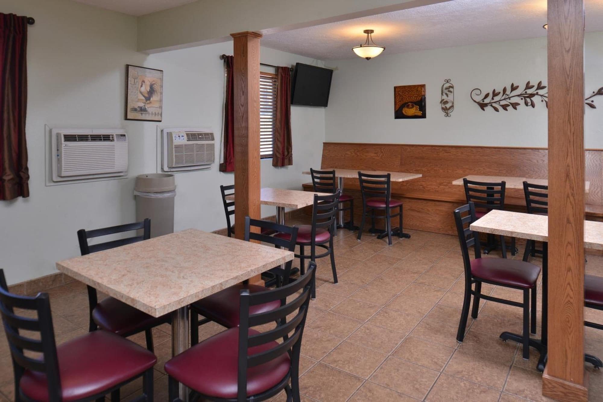 Cottonwood Inn And Conference Center