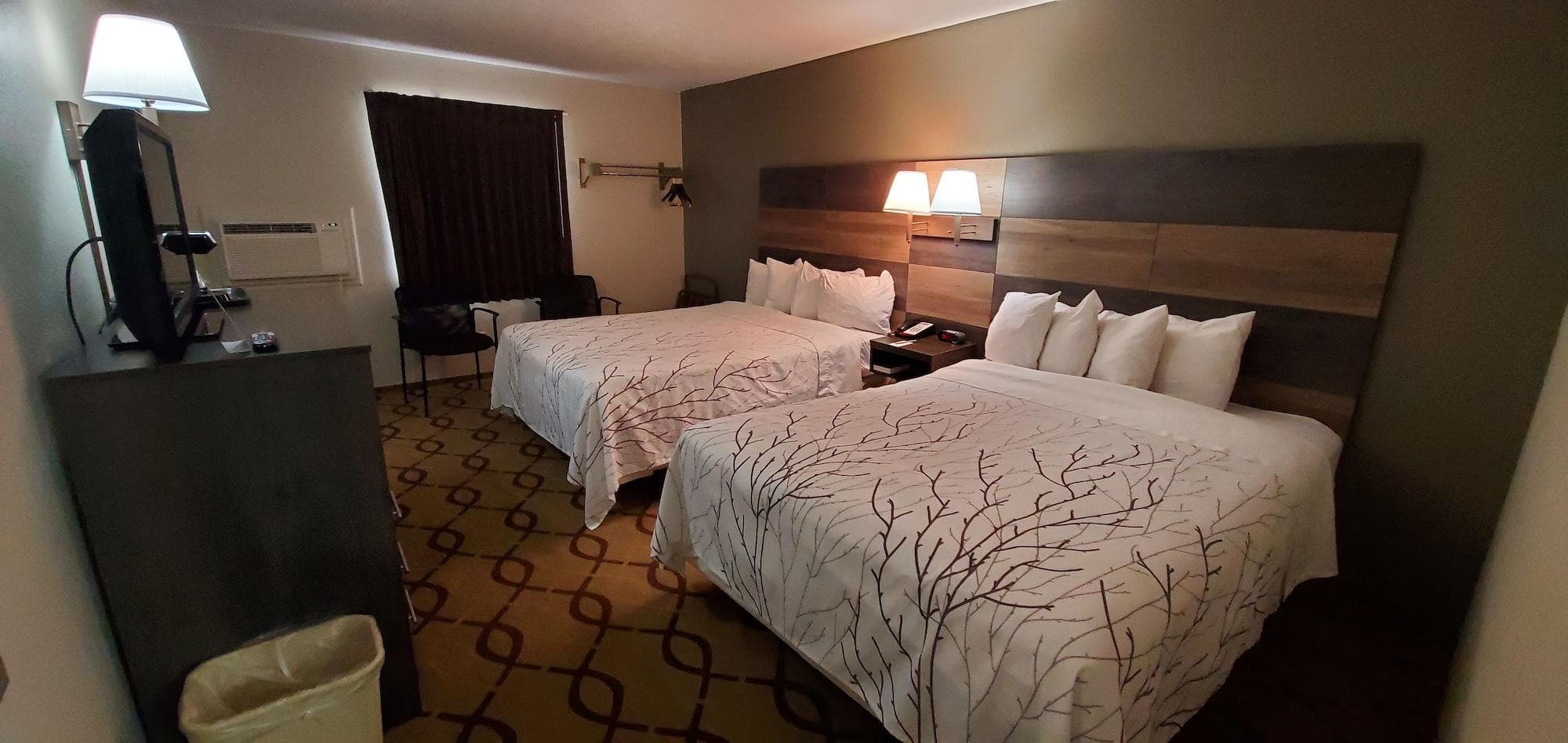 Cottonwood Inn And Conference Center