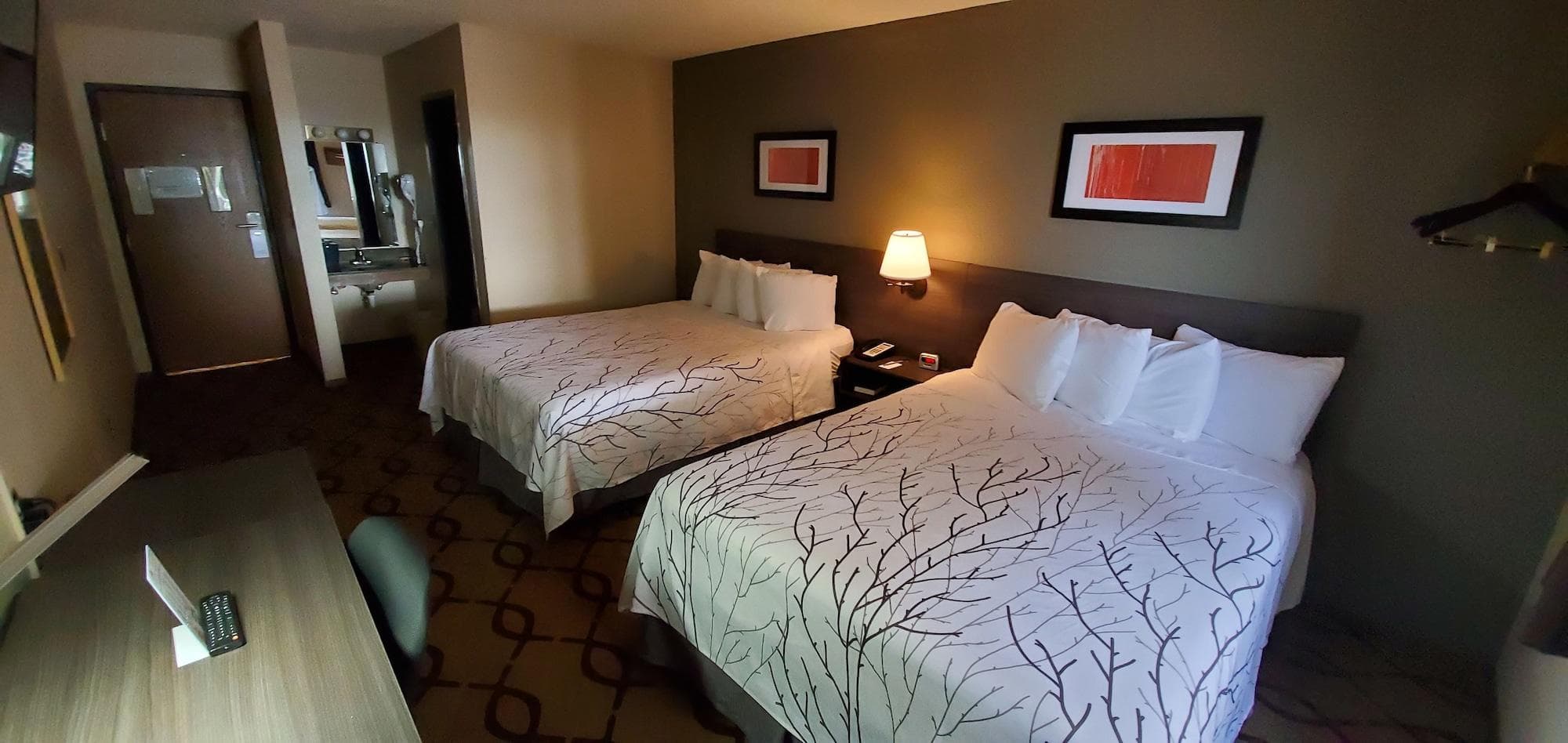 Cottonwood Inn And Conference Center