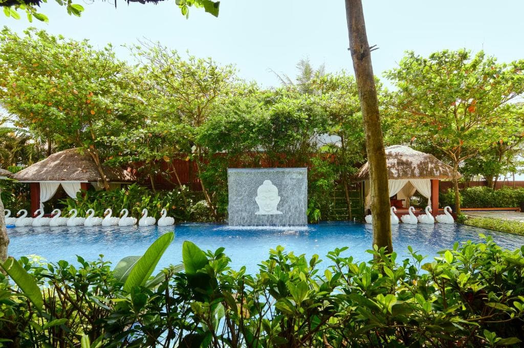 Mayfair Waves Puri
