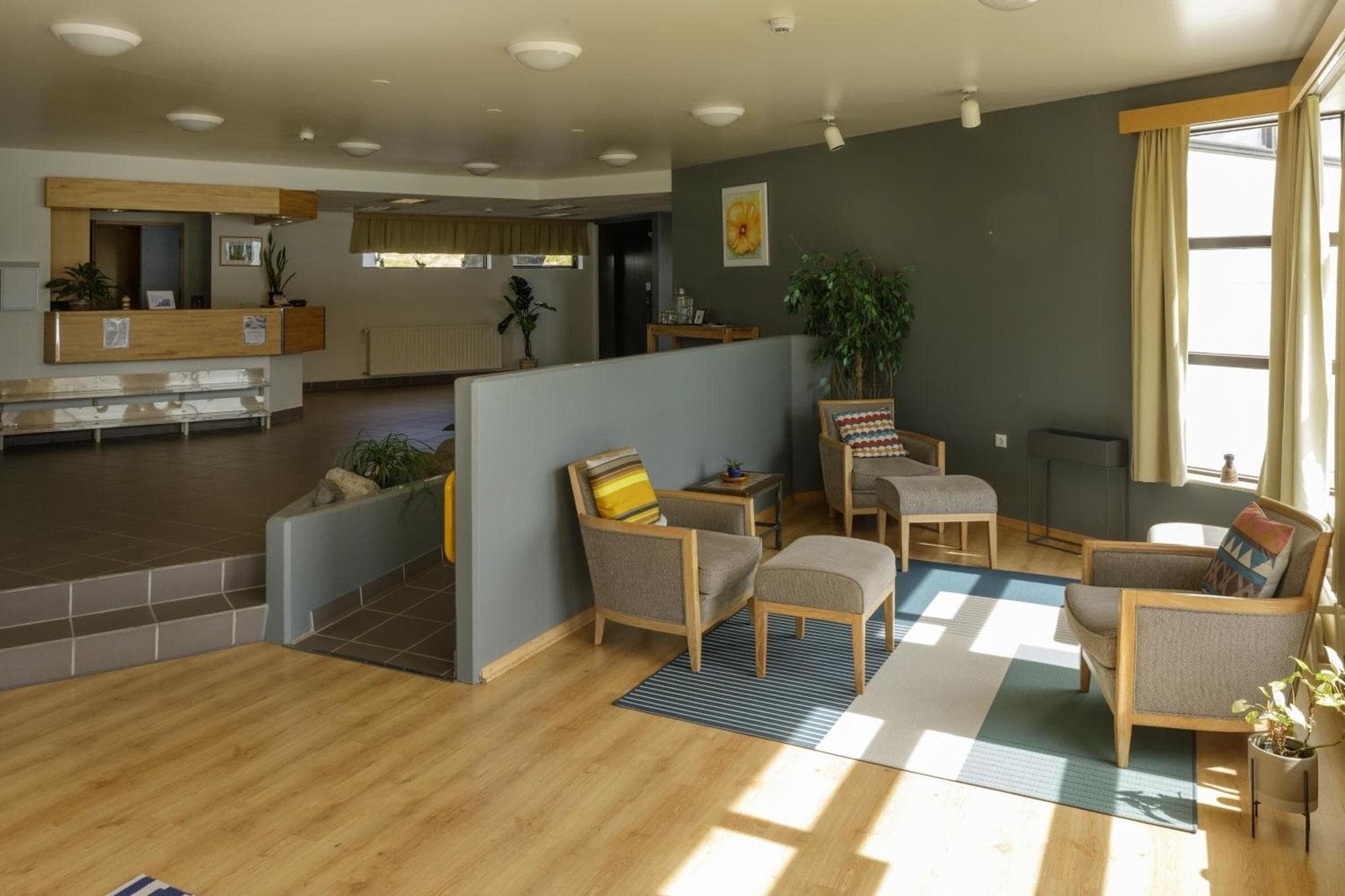 The Cliff Hotel, Restaurant