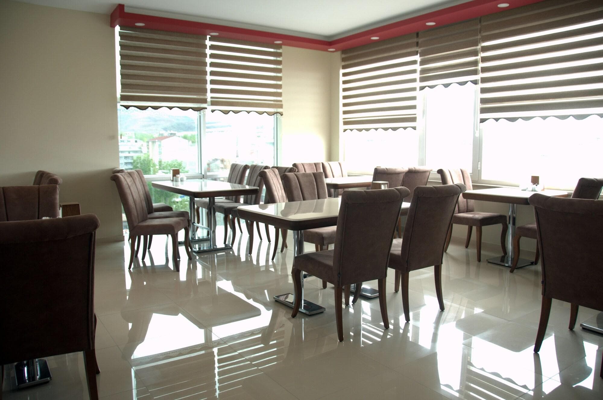 Tehran Boutique Hotel, Restaurant