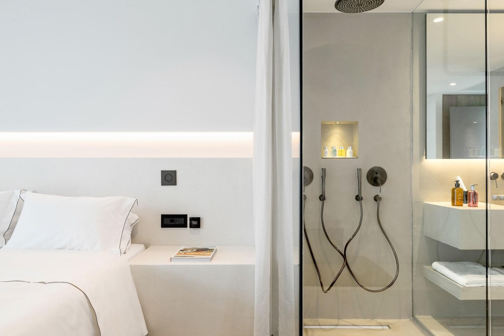 White Coast Pool Suites Small Luxury Hotels