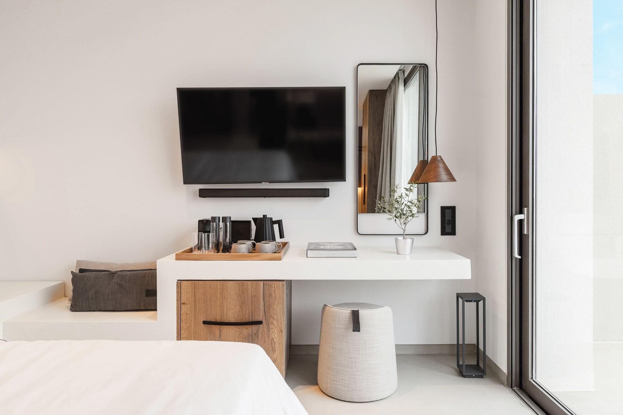 White Coast Pool Suites Small Luxury Hotels