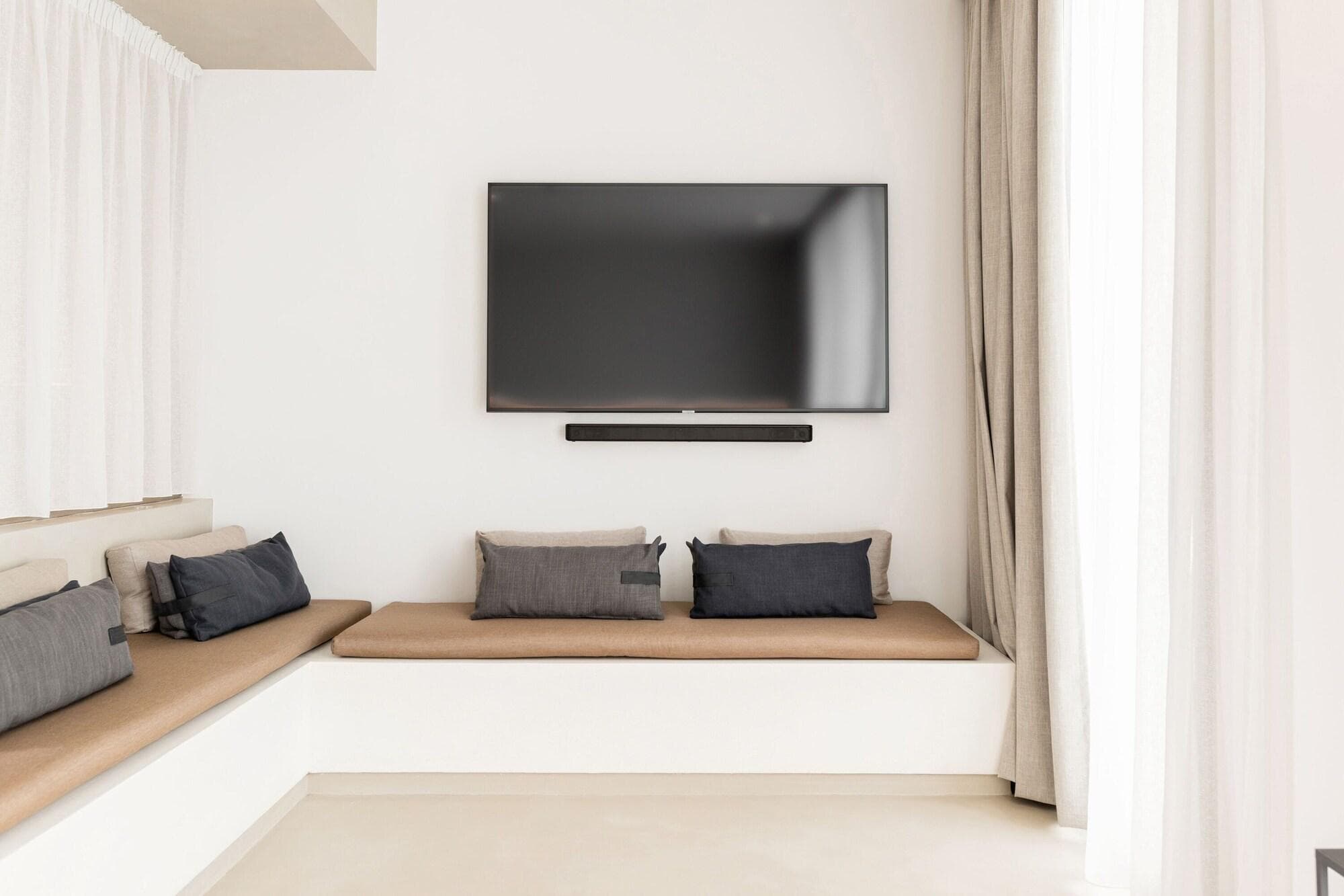 White Coast Pool Suites Small Luxury Hotels