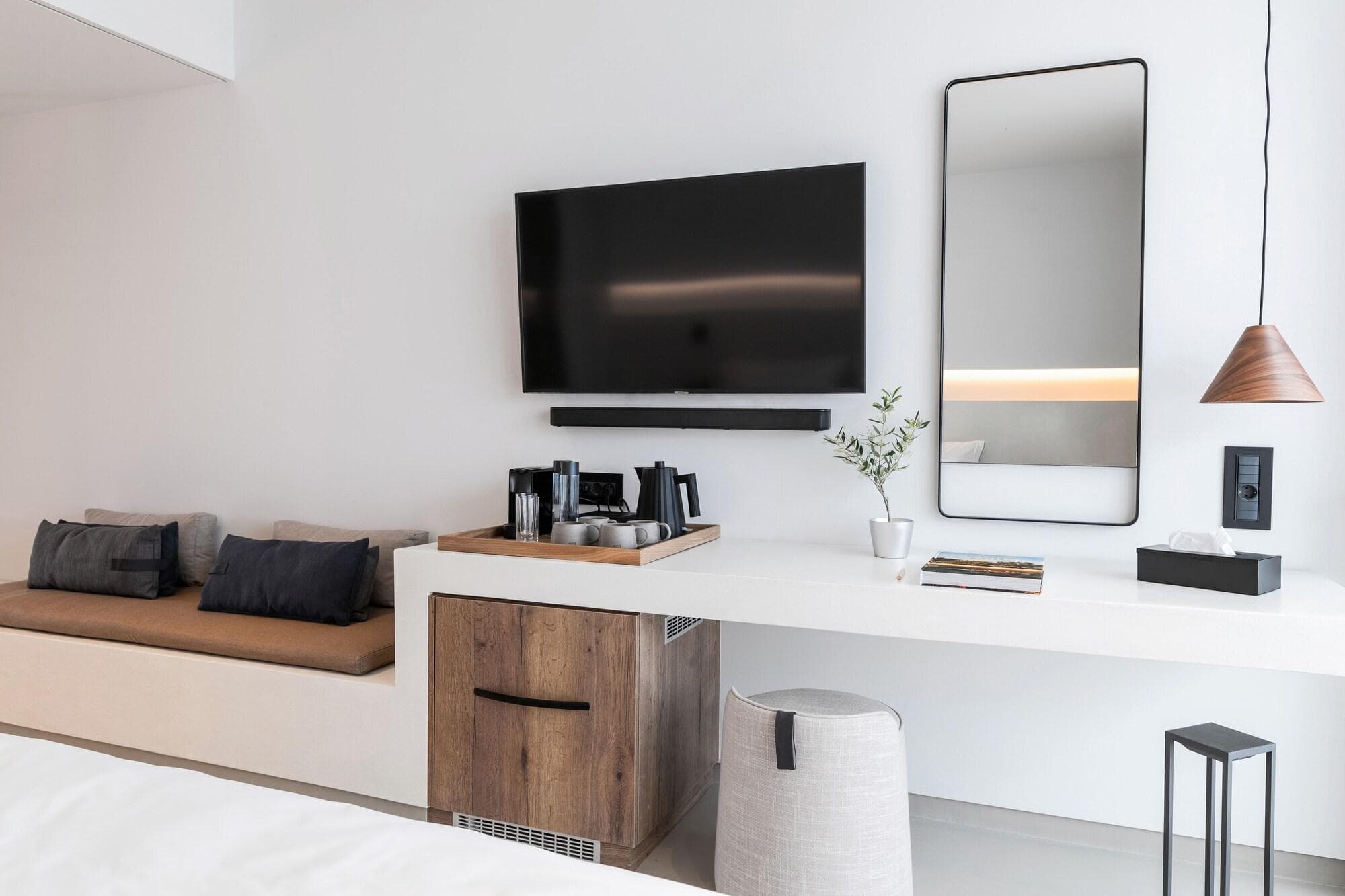 White Coast Pool Suites Small Luxury Hotels