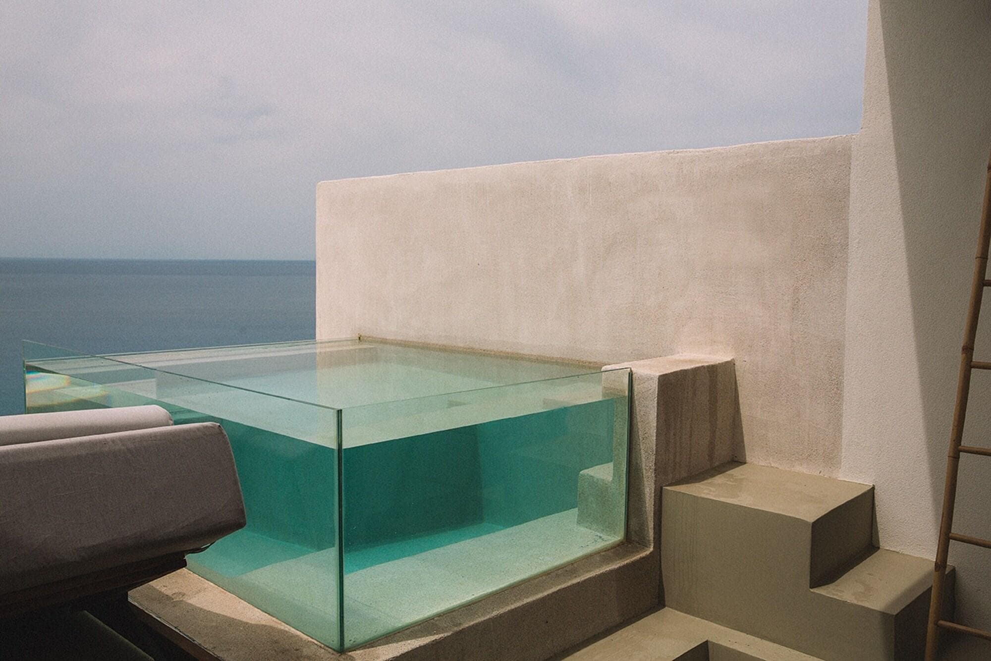 White Coast Pool Suites Small Luxury Hotels