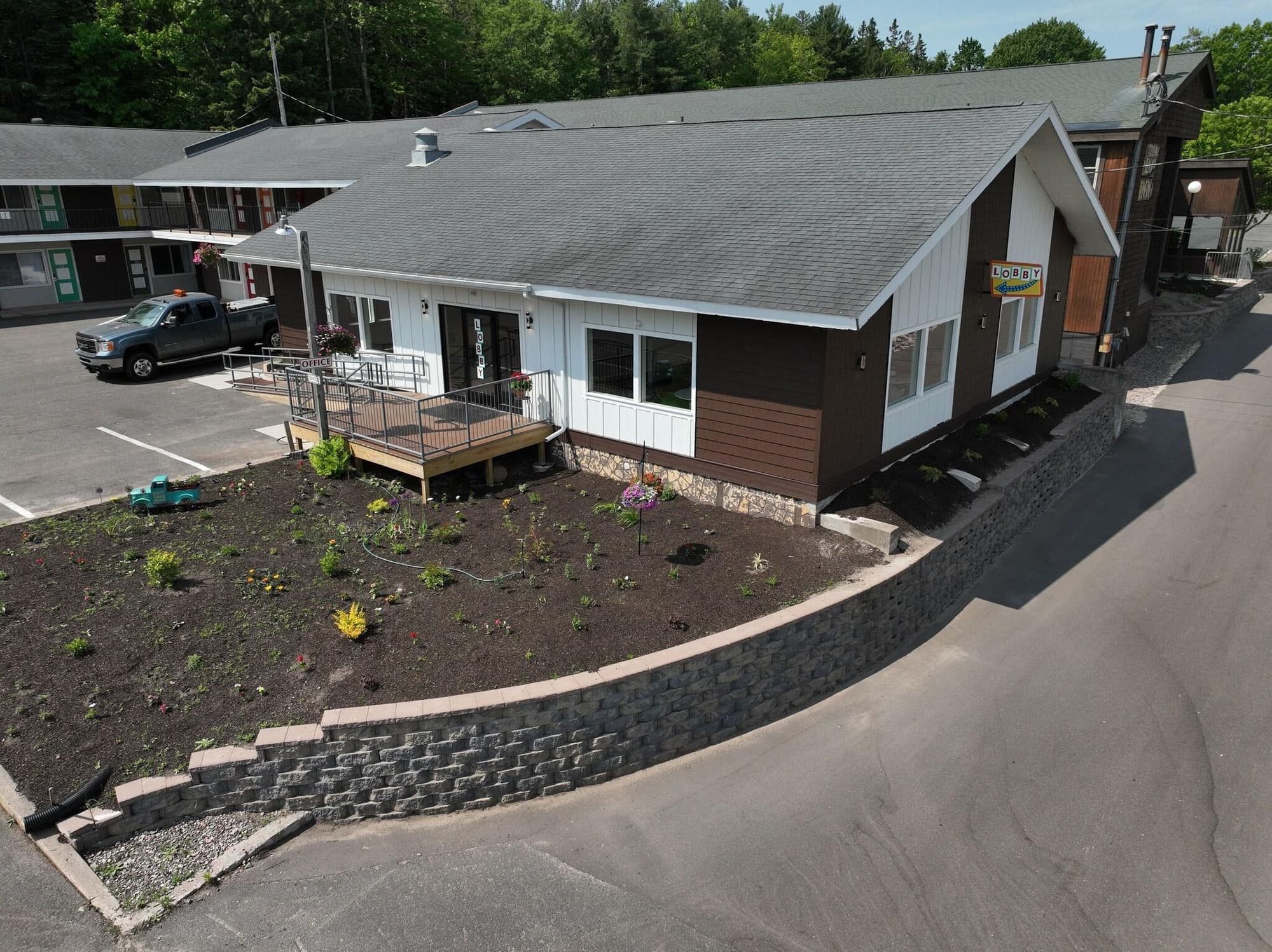 Cedar Motor Inn, General view