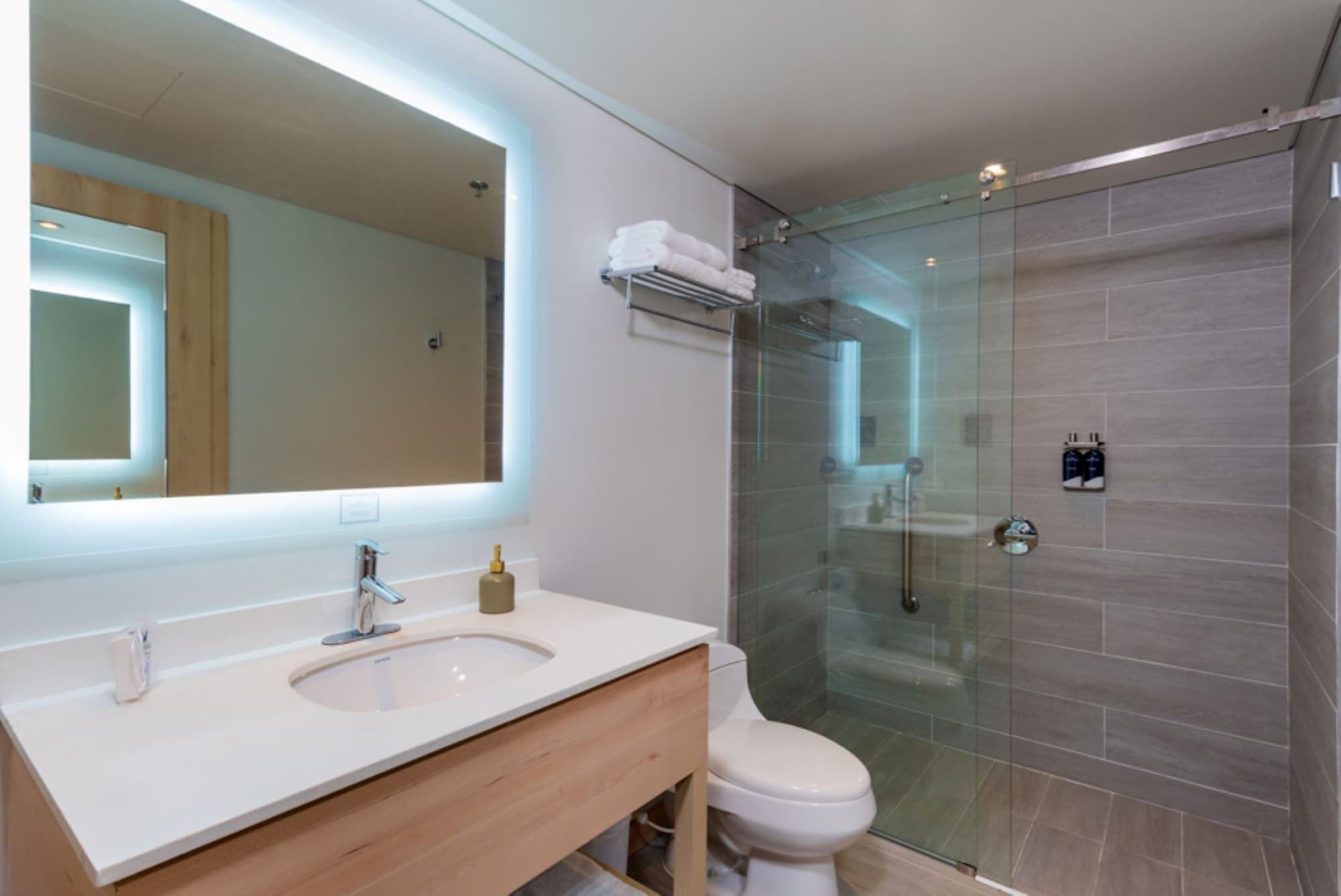 Aquamare Hotel, Room