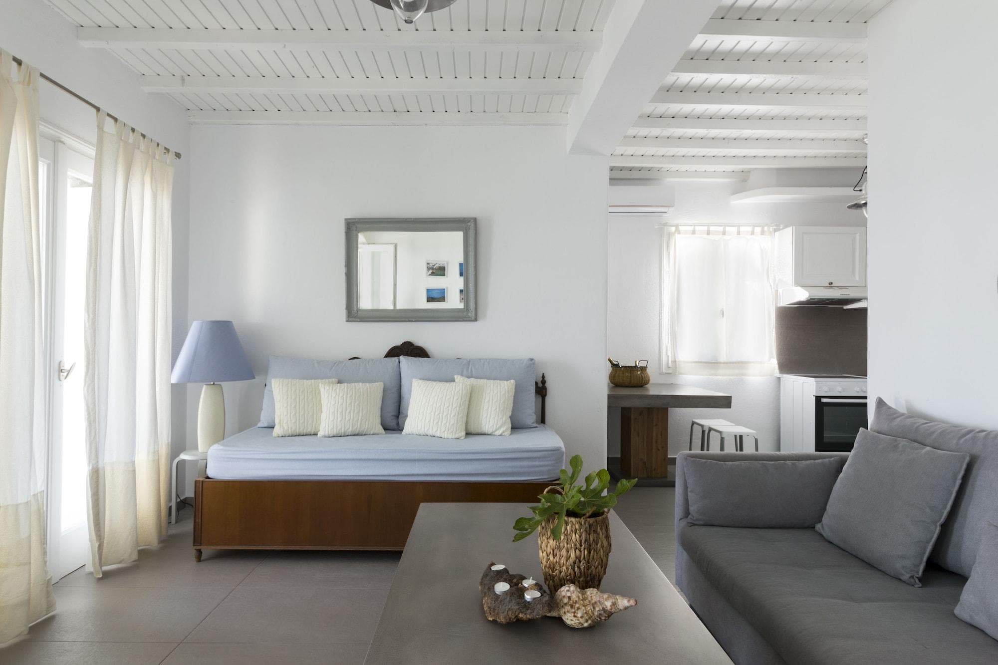 Amperian Mykonos Suites