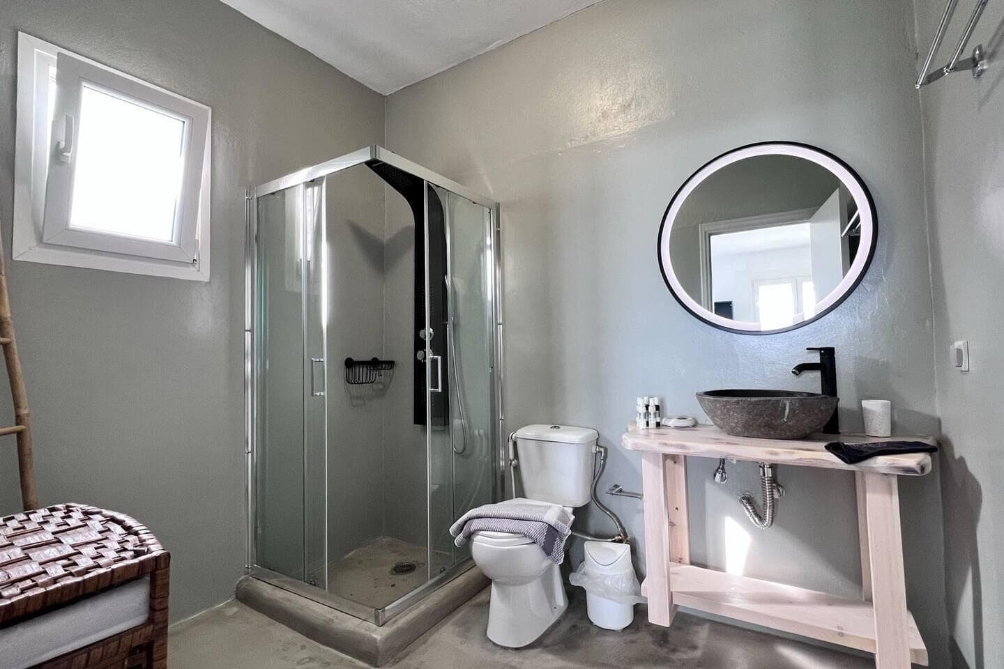 Amperian Mykonos Suites