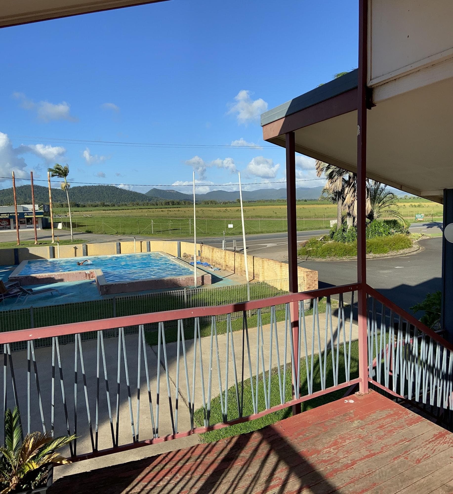 Proserpine Motor Lodge, Sports and Entertainment