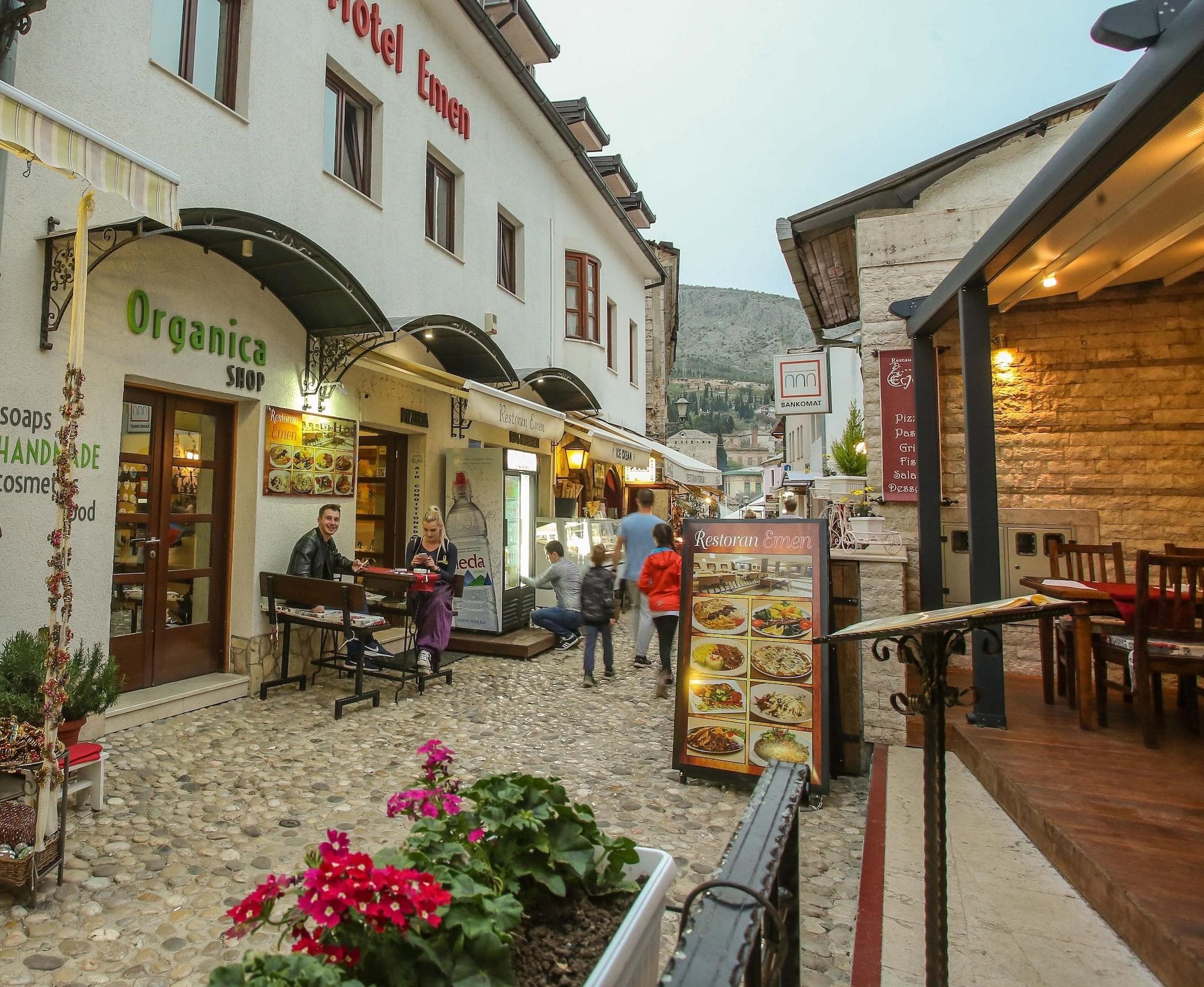 Hotel Emen