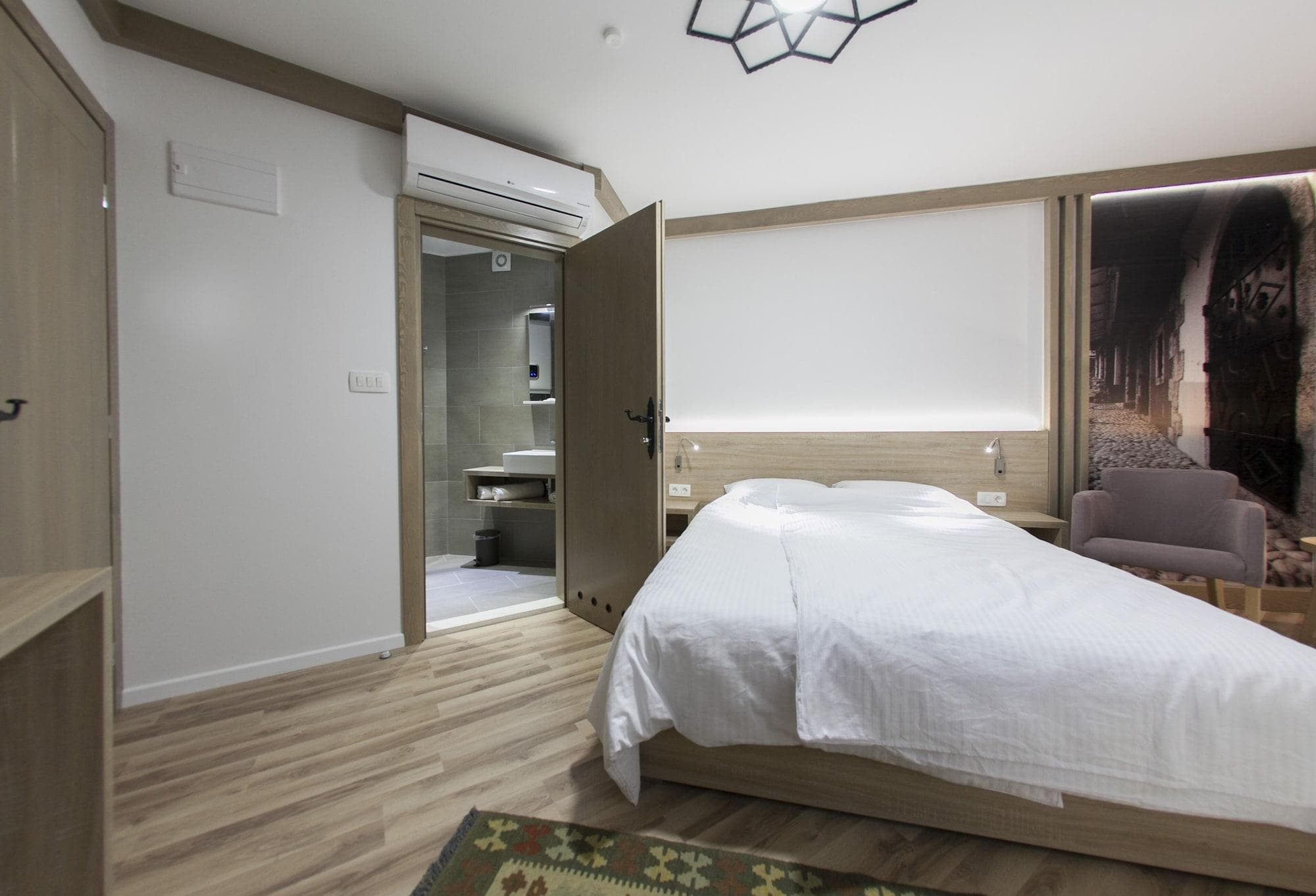 Hotel Emen