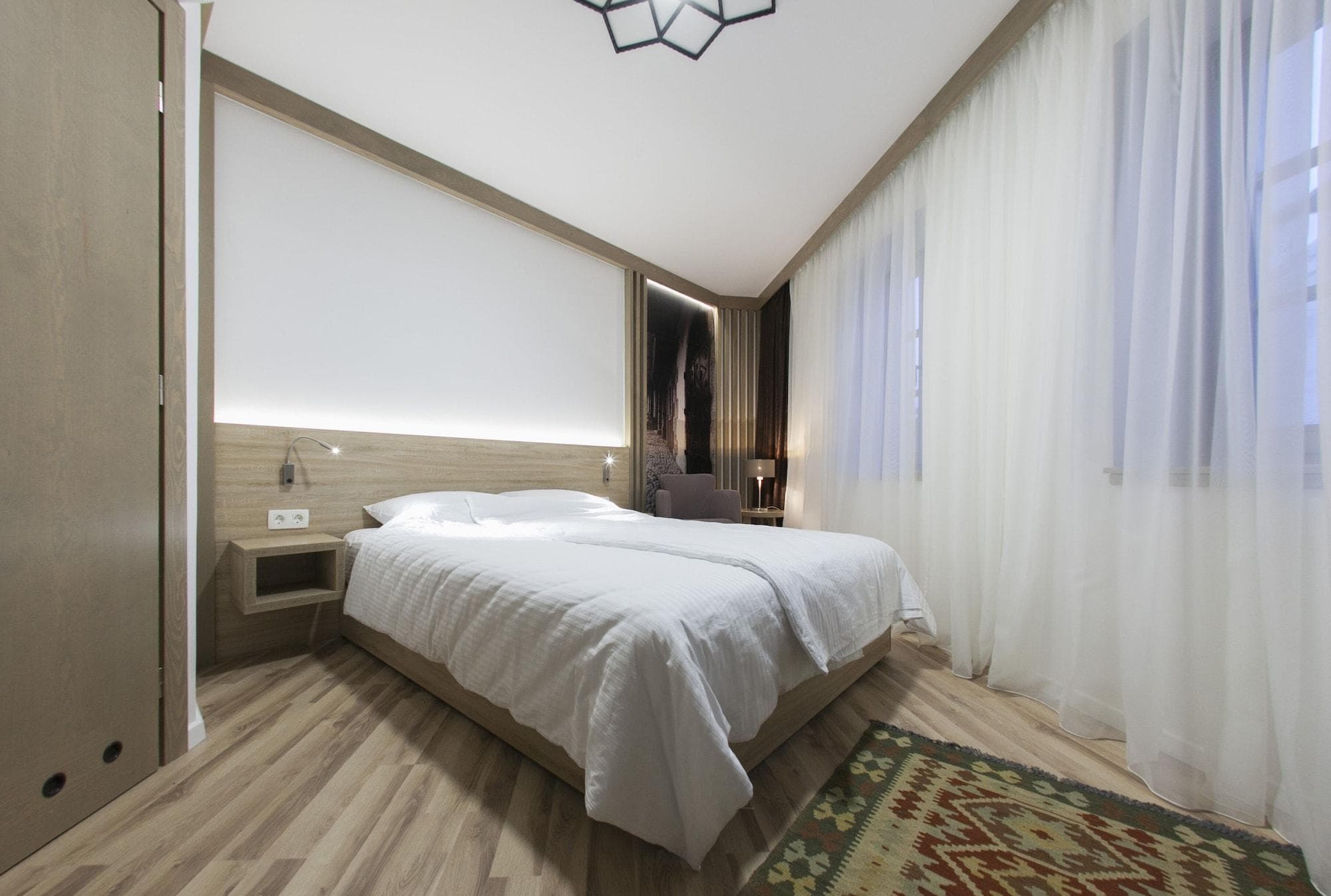 Hotel Emen