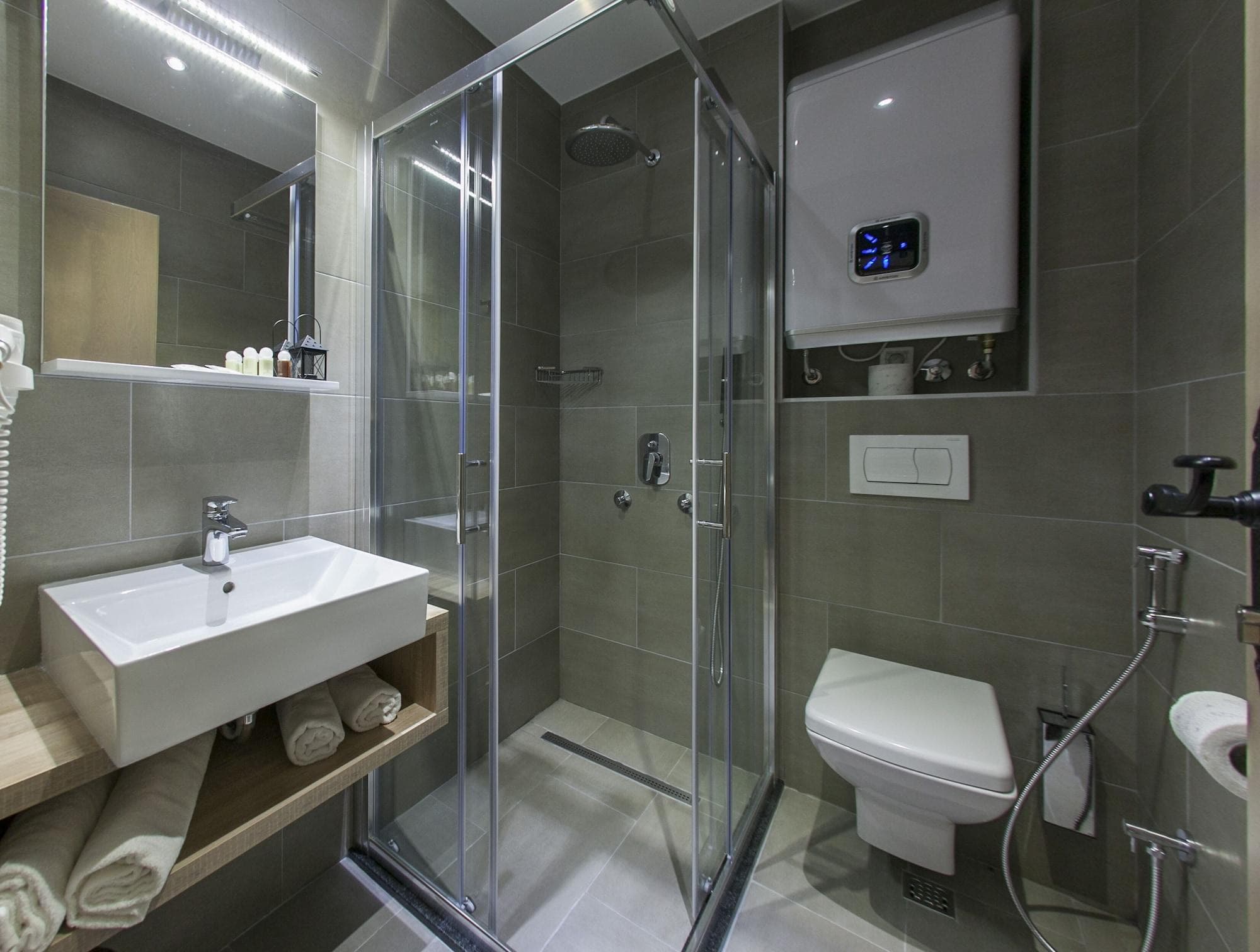 Hotel Emen