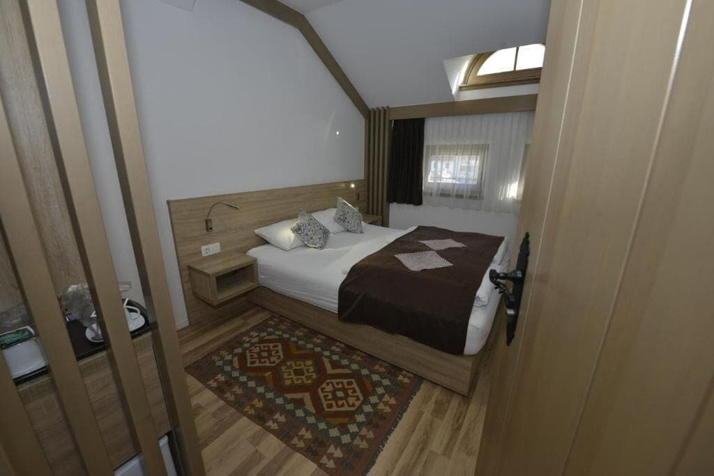 Hotel Emen