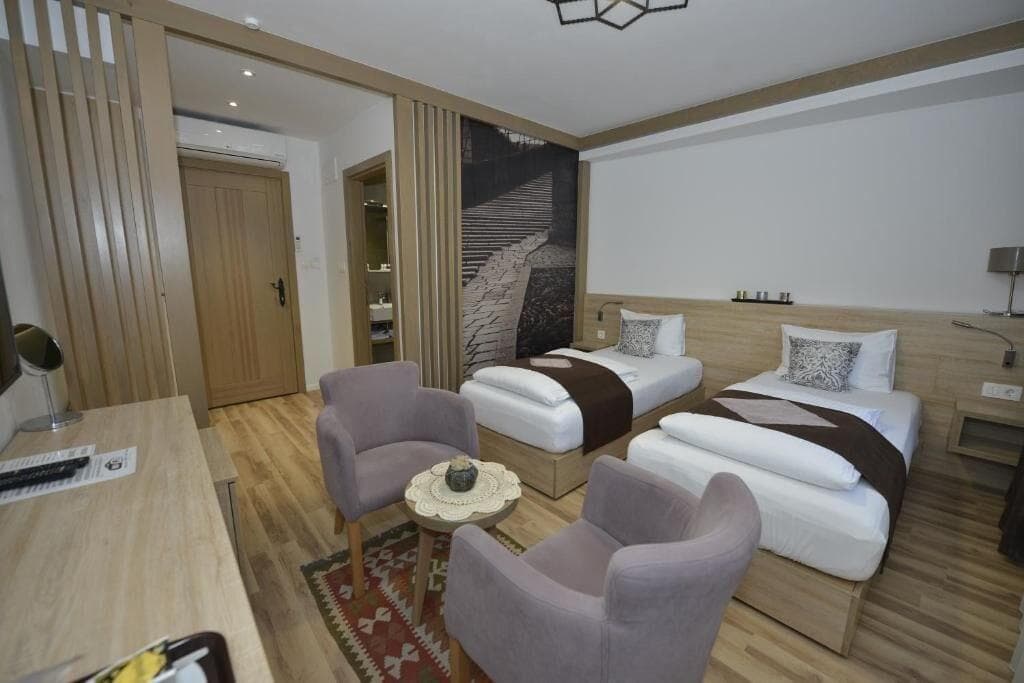 Hotel Emen