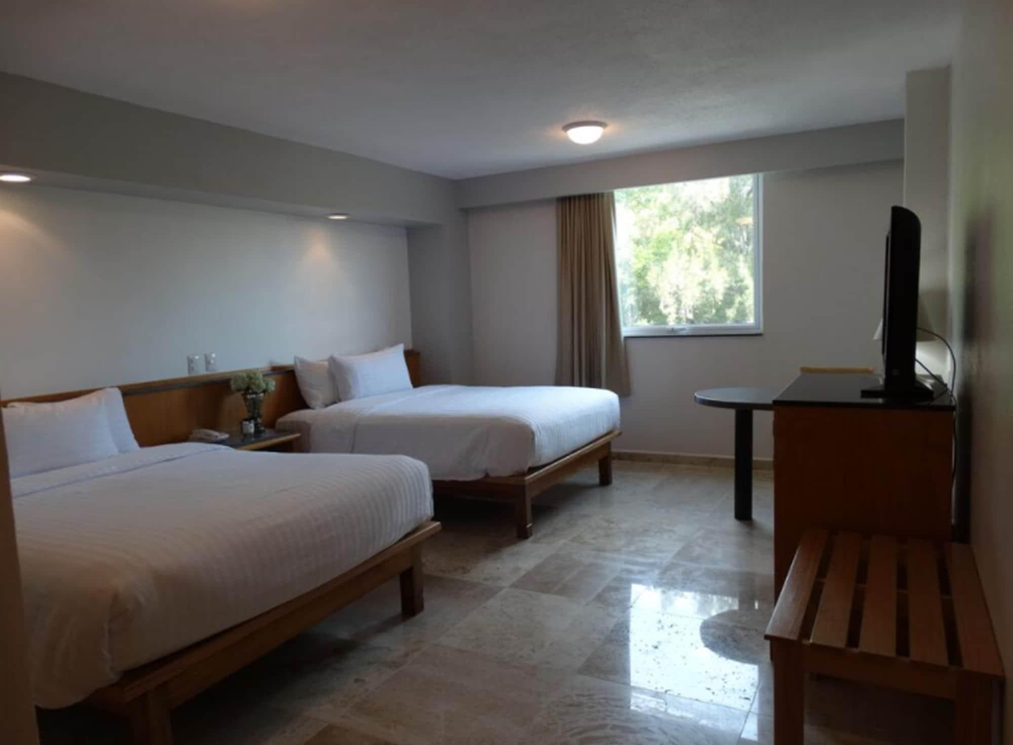 HOTEL AMBERES DE QUERETARO