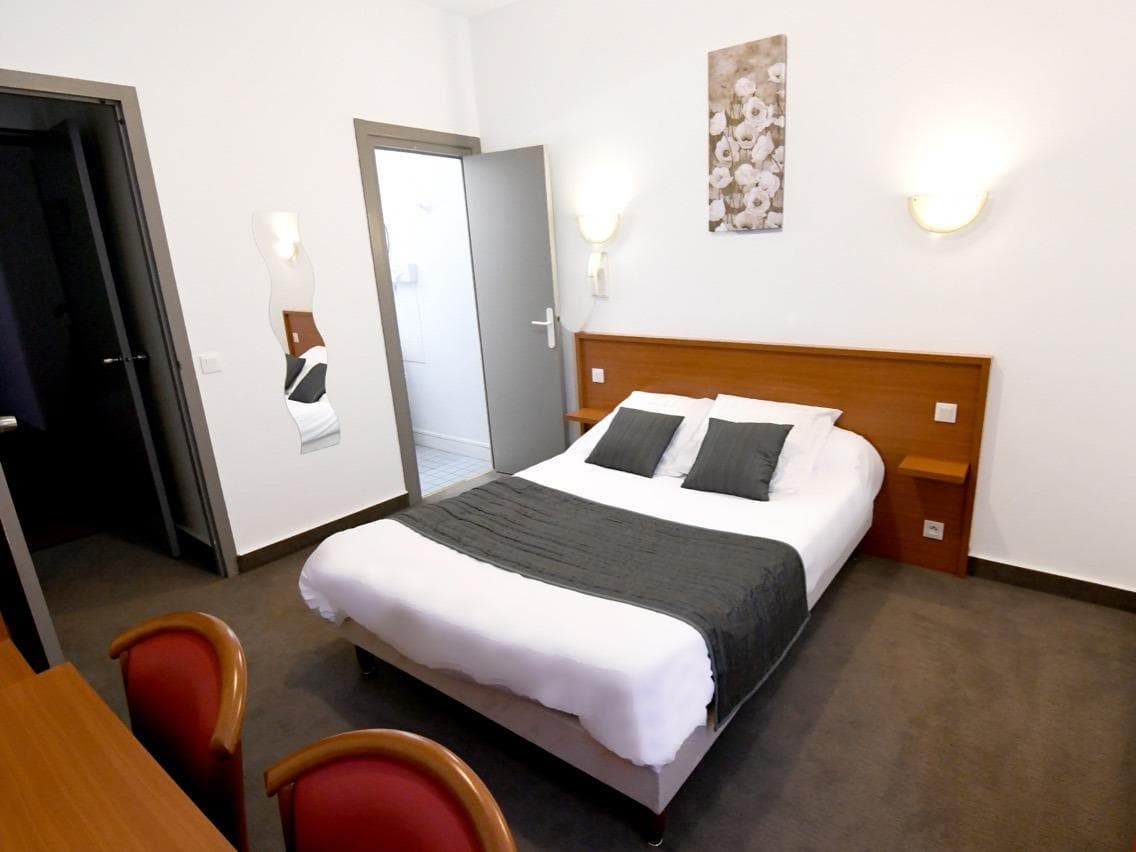 Logis Hotel du Chateau, Room