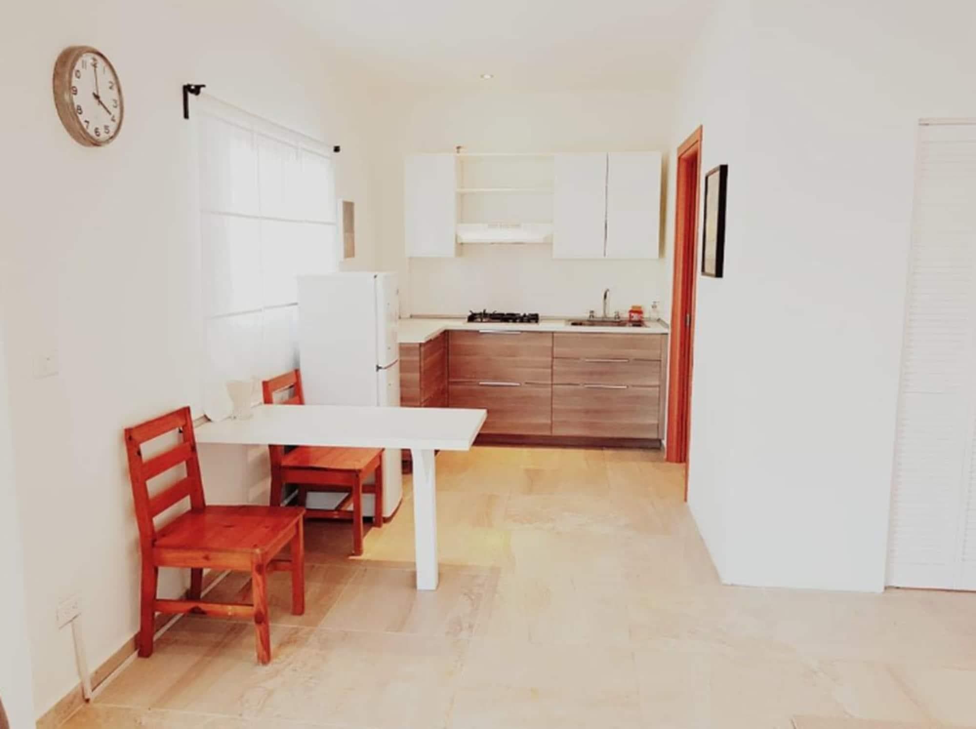 Las Palmas Beach Hotel, Room