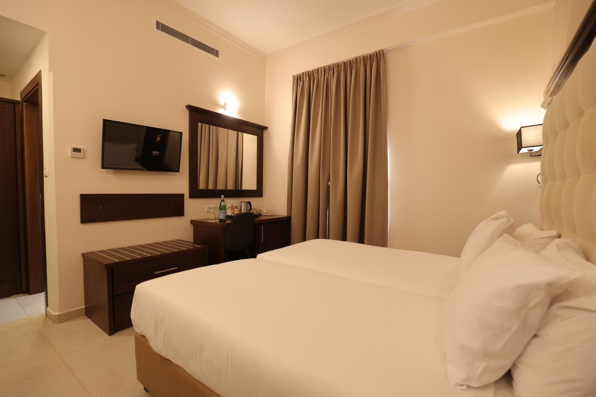Gloria Hotel