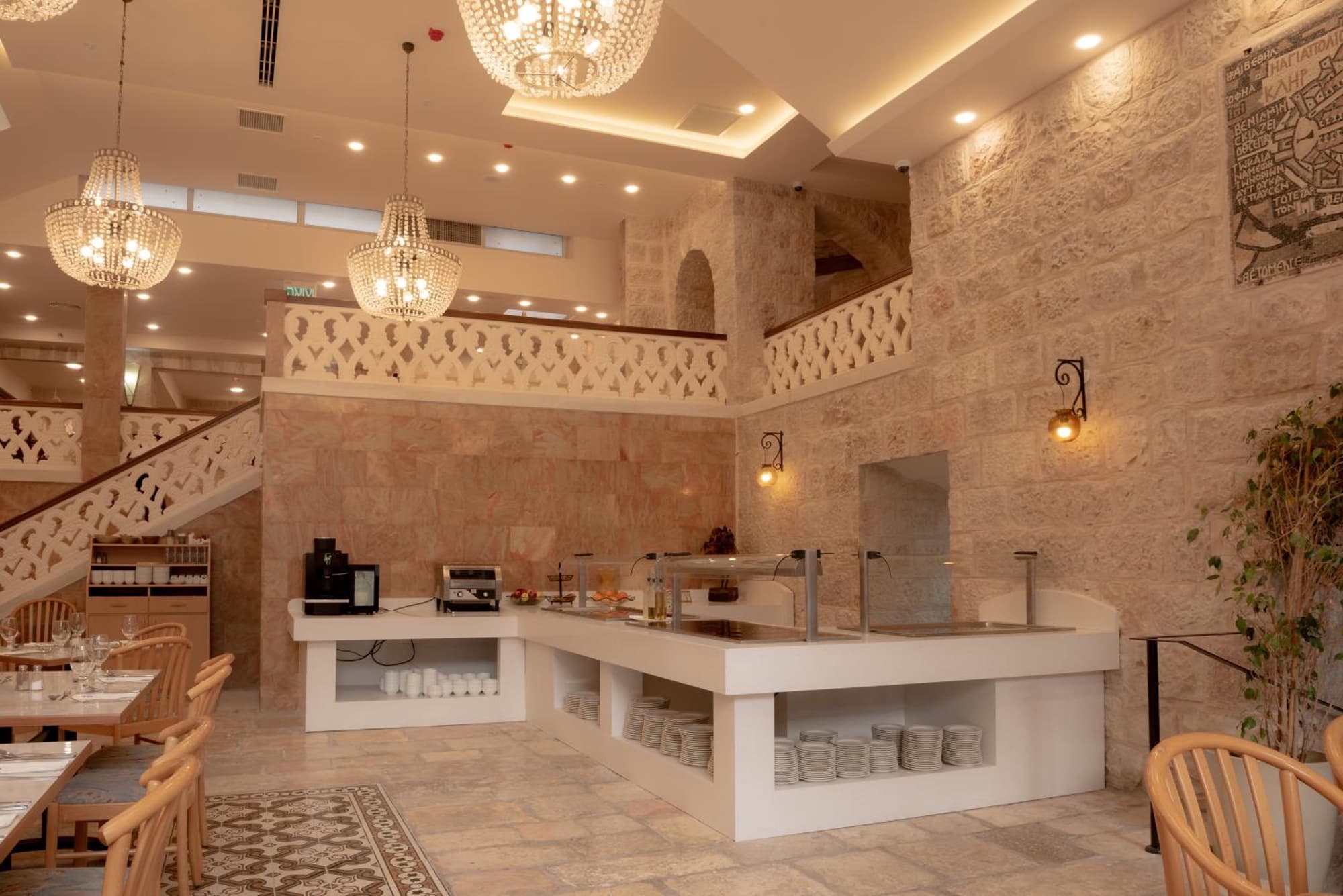 Gloria Hotel