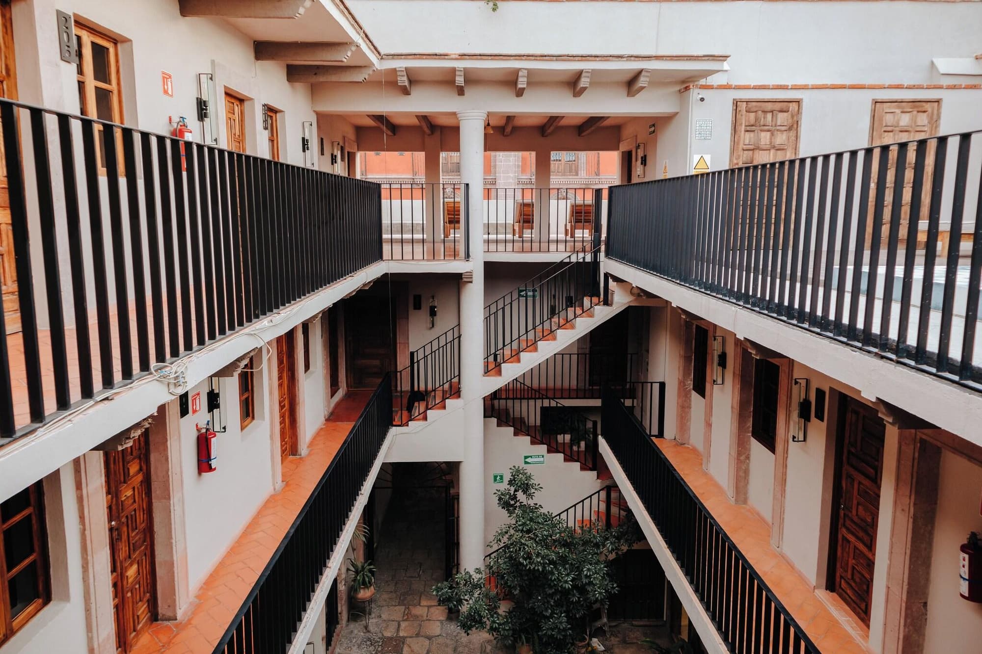 Mikaella Hotel