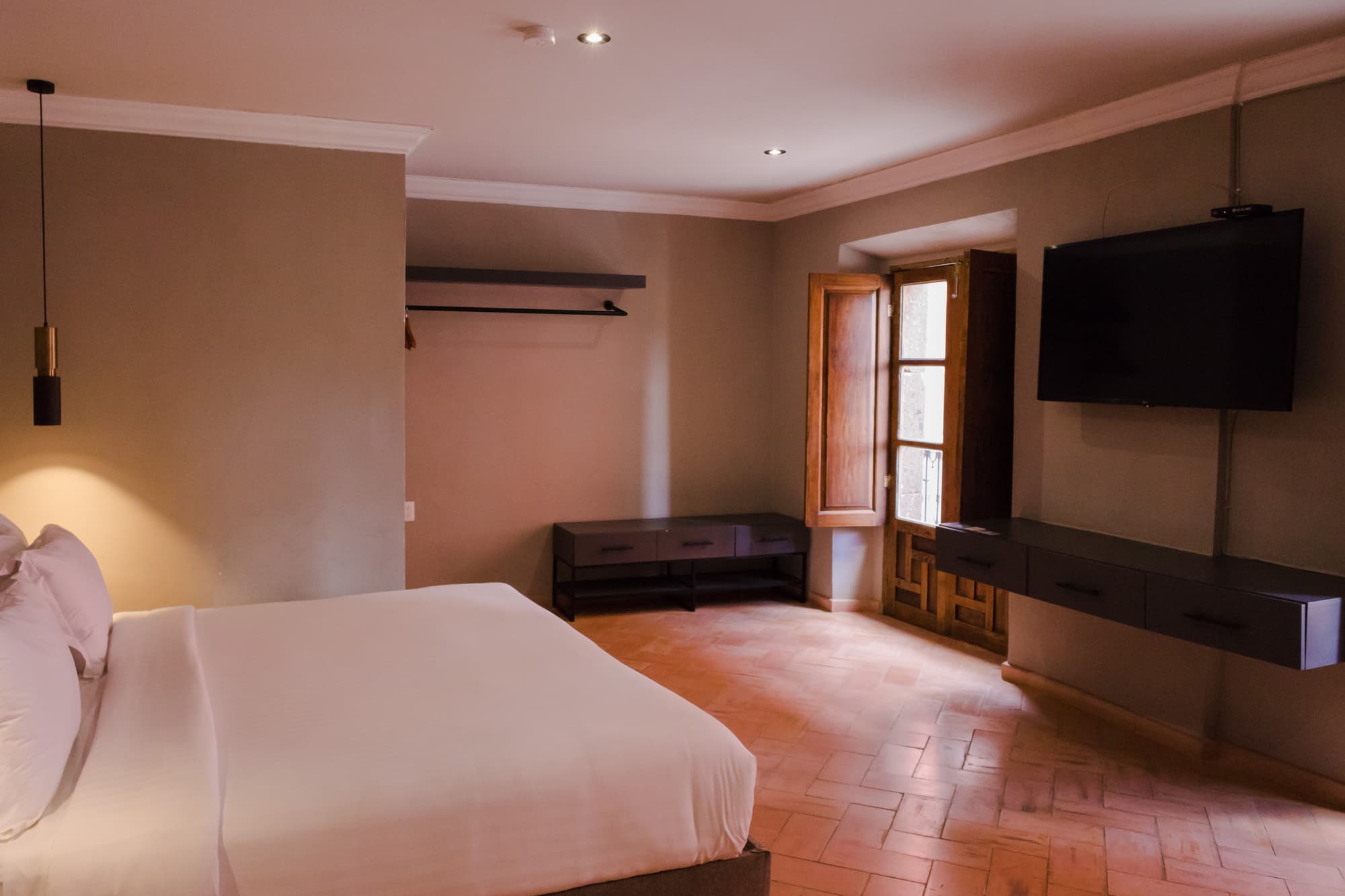 Mikaella Hotel