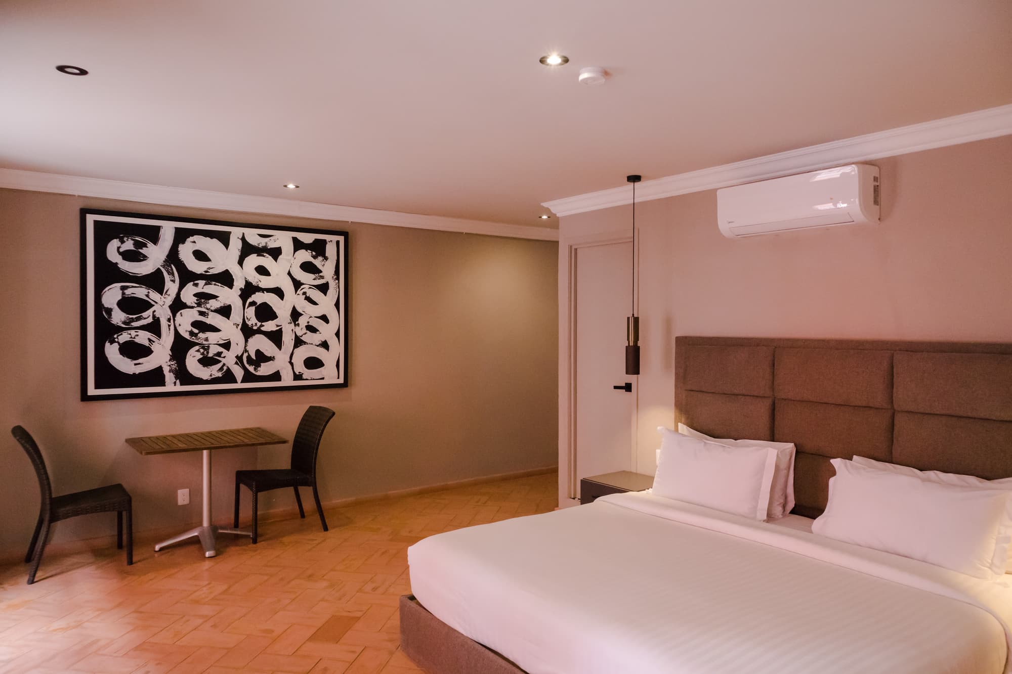 Mikaella Hotel
