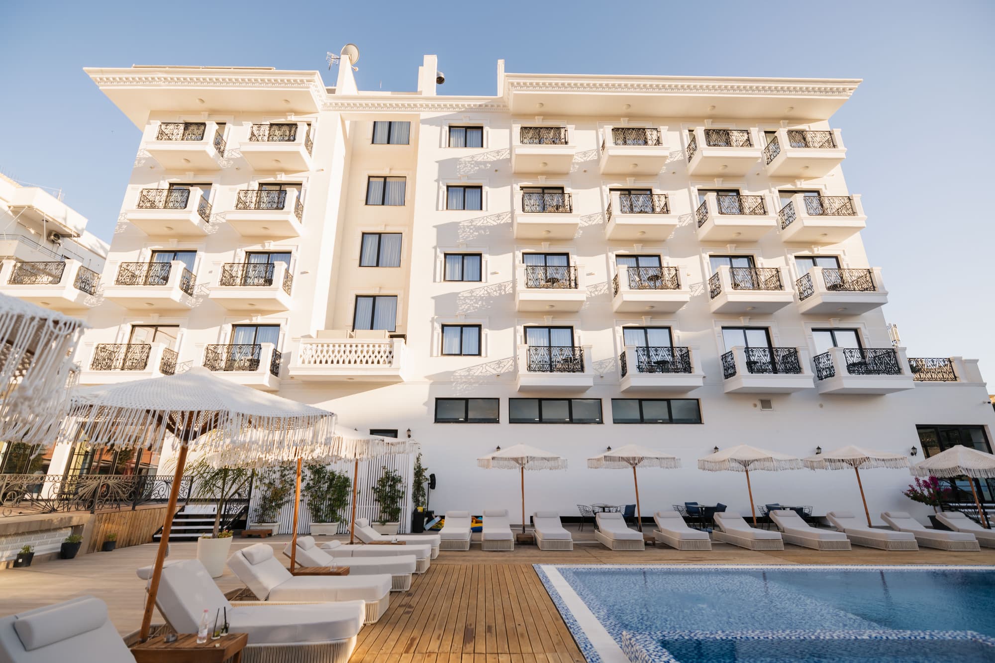 Chimaera Hotel