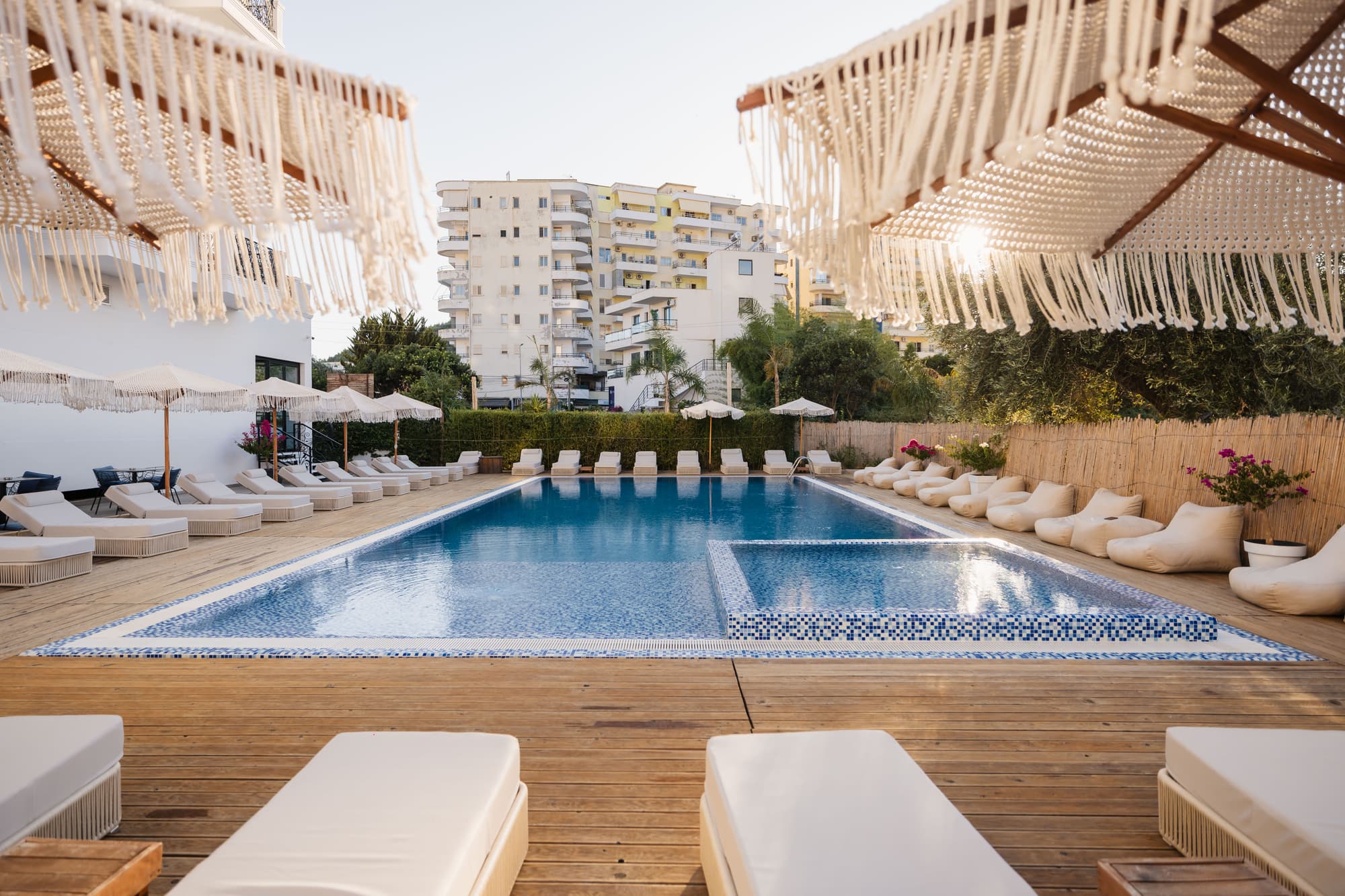 Chimaera Hotel