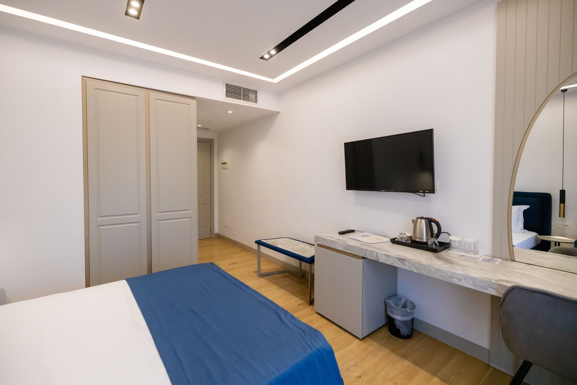 Chimaera Hotel