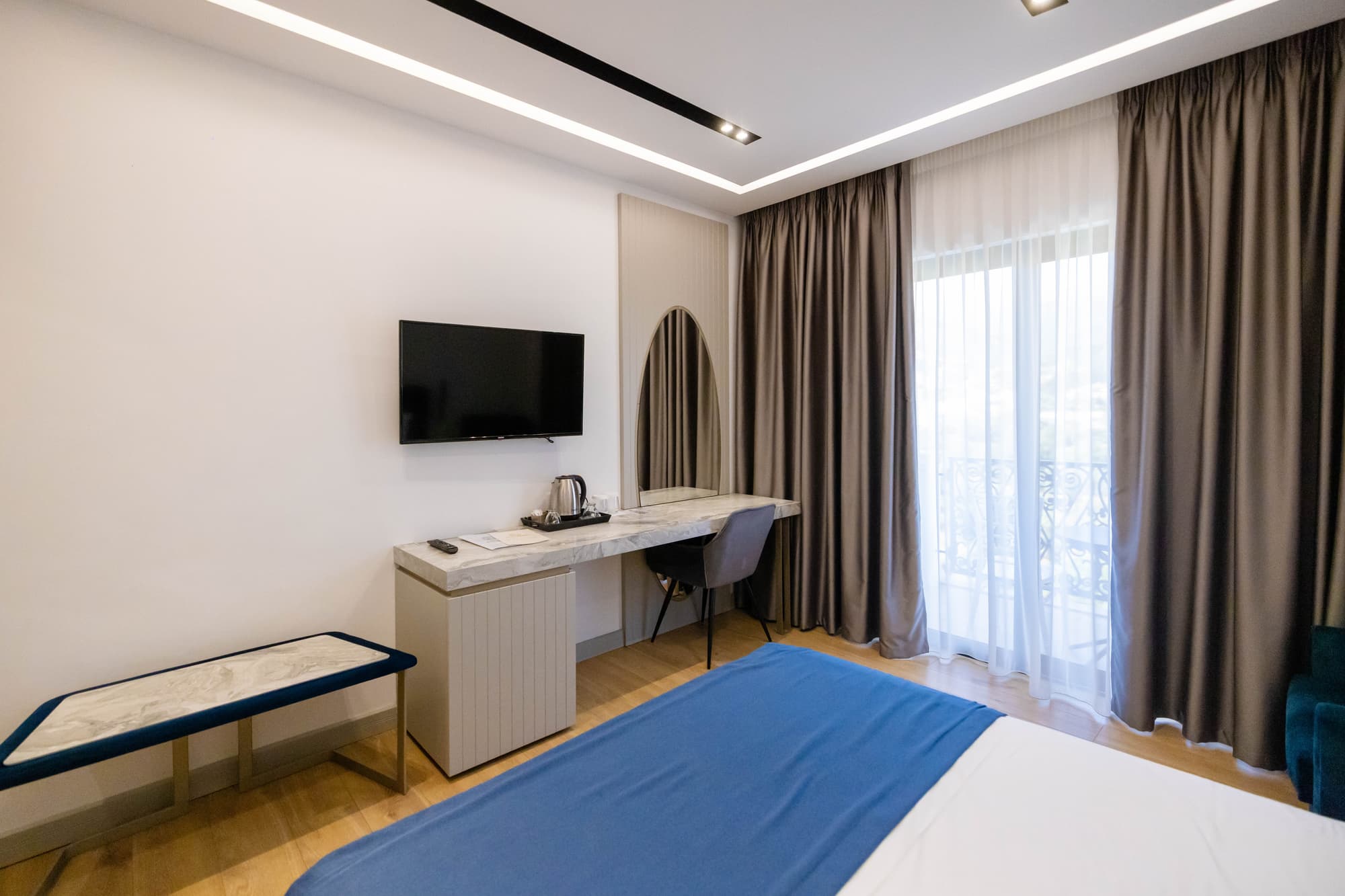 Chimaera Hotel
