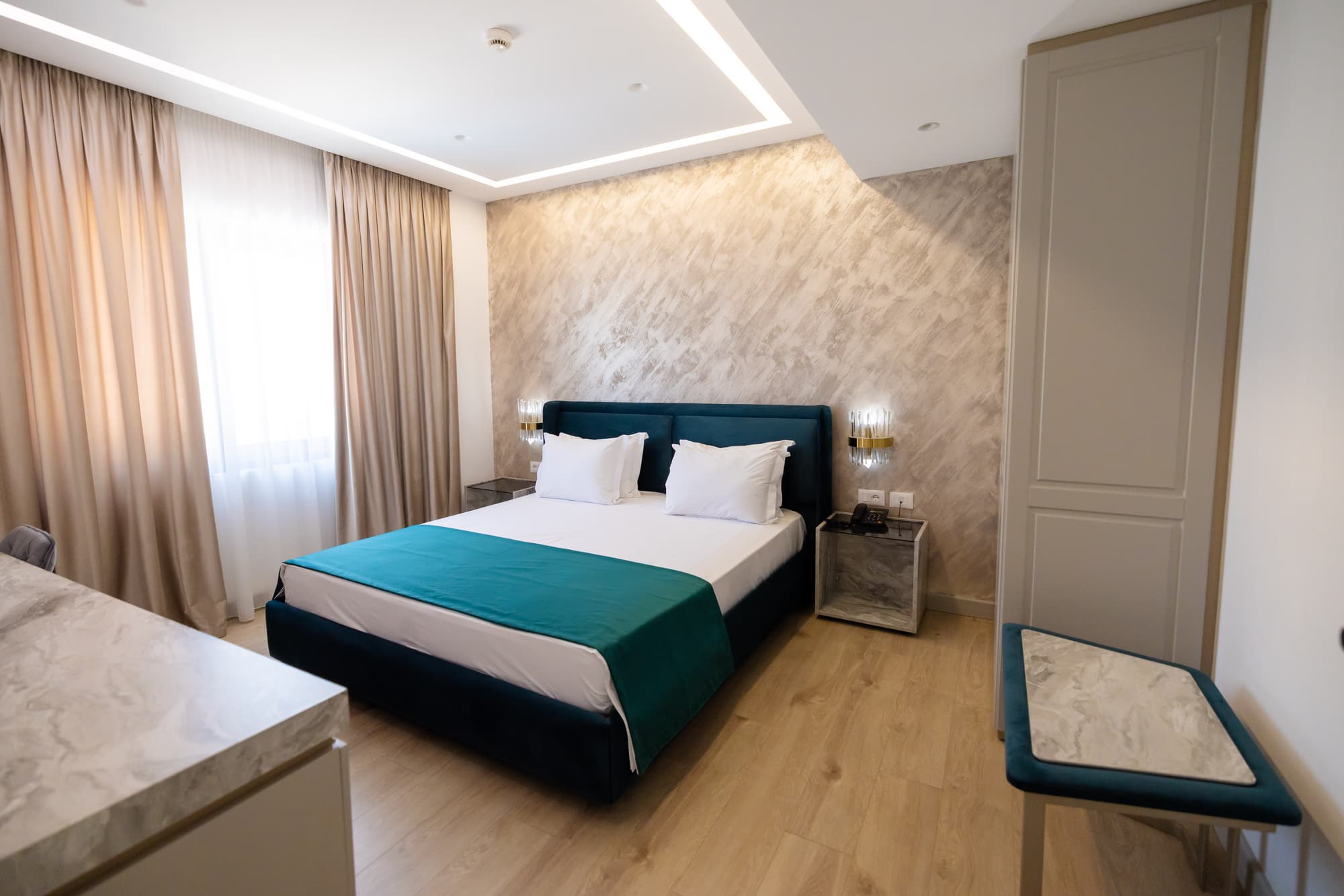 Chimaera Hotel