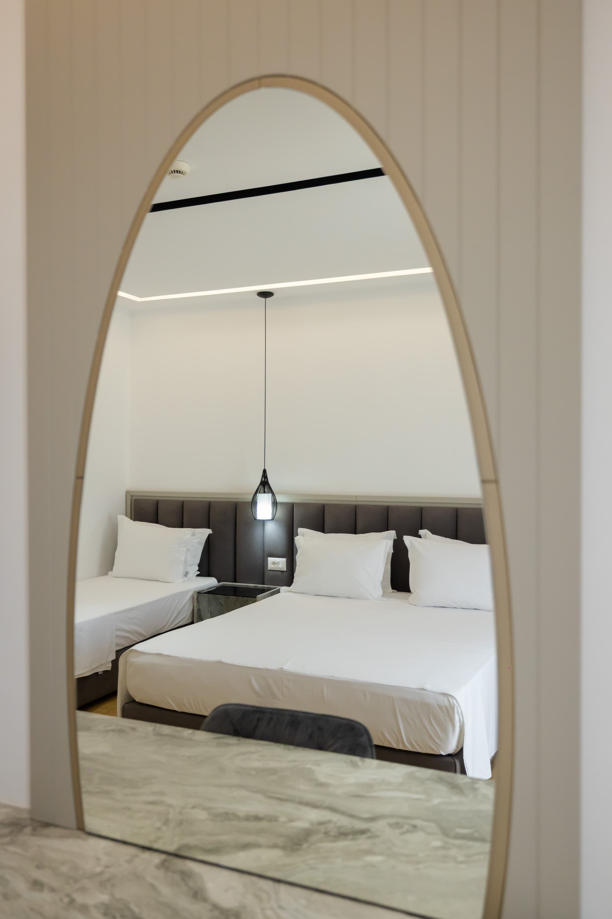 Chimaera Hotel