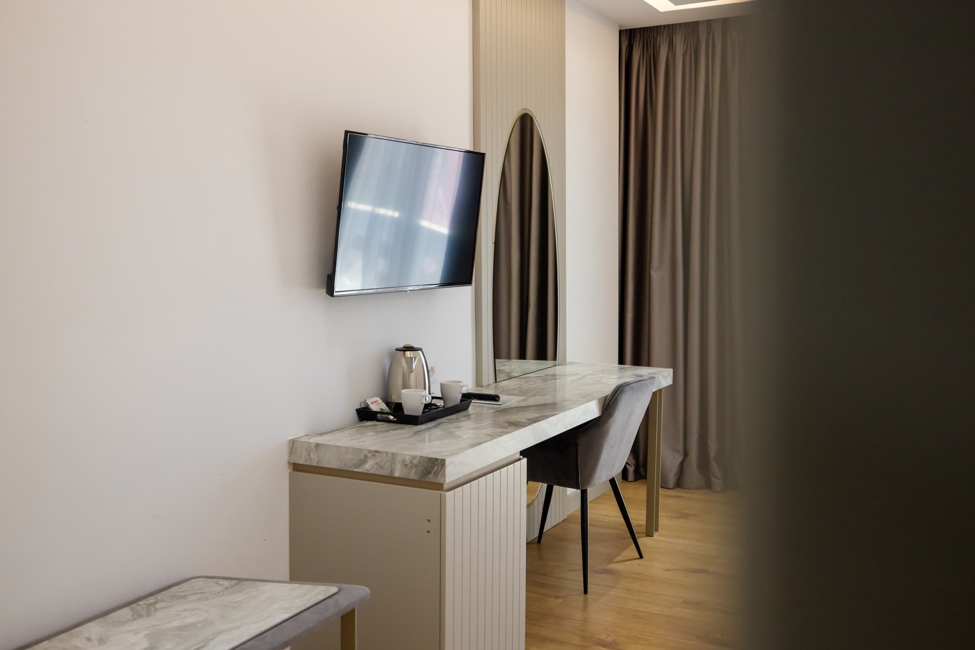 Chimaera Hotel