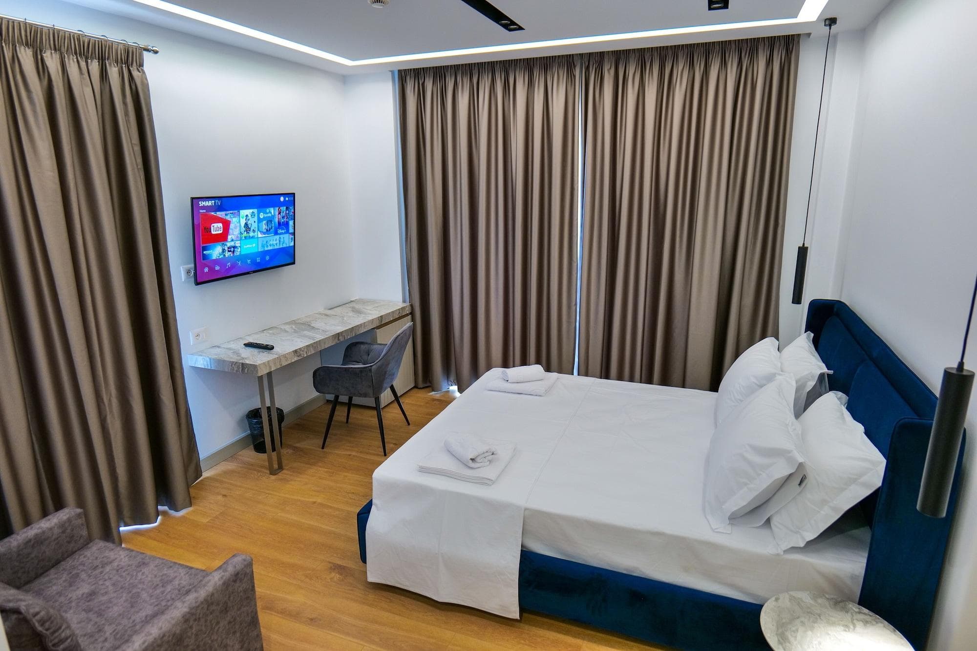 Chimaera Hotel